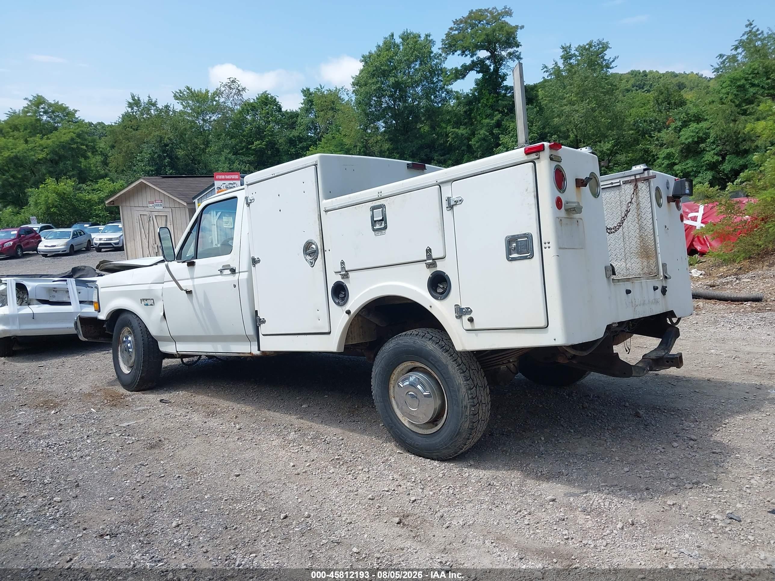 1994 Ford F350   White vin: 2FDHF37M7RCA55803