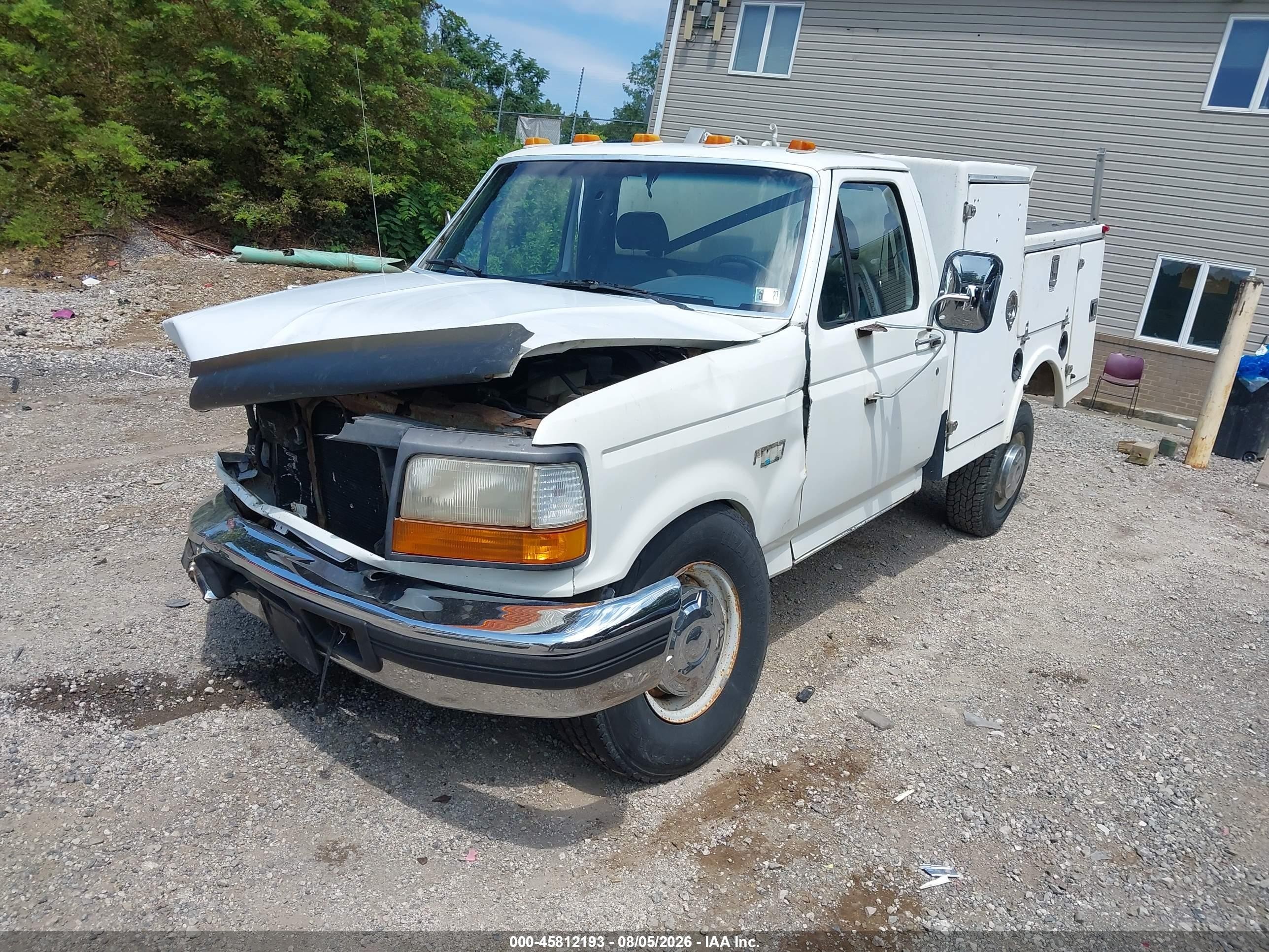 1994 Ford F350   White vin: 2FDHF37M7RCA55803