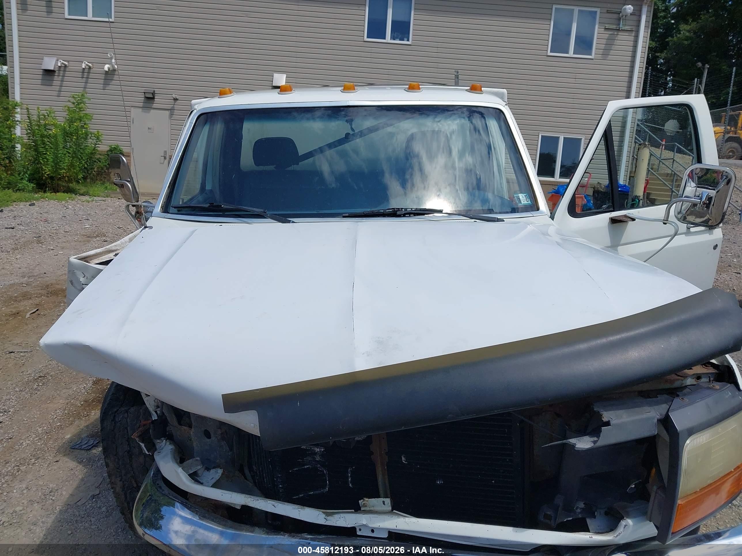 1994 Ford F350   White vin: 2FDHF37M7RCA55803