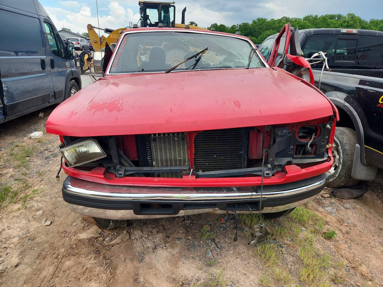 1996 Ford F350 Red vin: 2FDKF37F0TCA62140