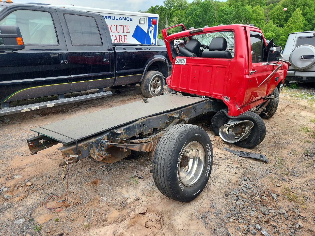 1996 Ford F350 Red vin: 2FDKF37F0TCA62140