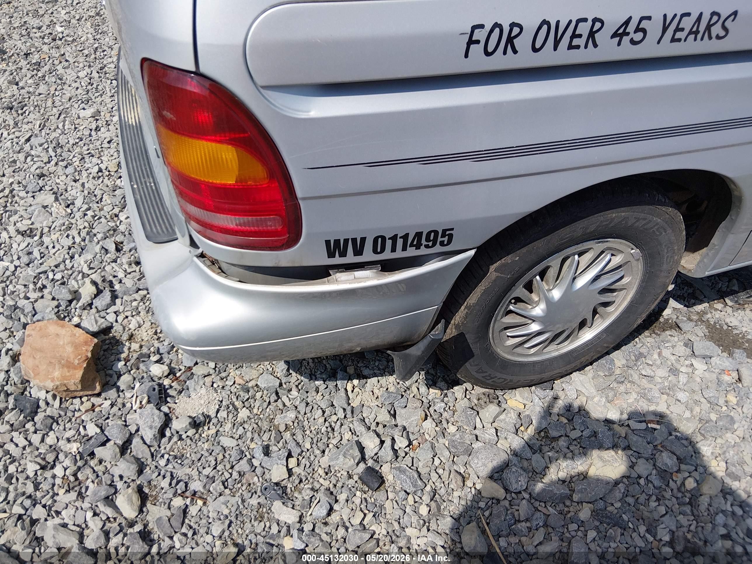 1998 Ford Windstar Gl/limited/lx Серебряный vin: 2FMDA5144WBB44053