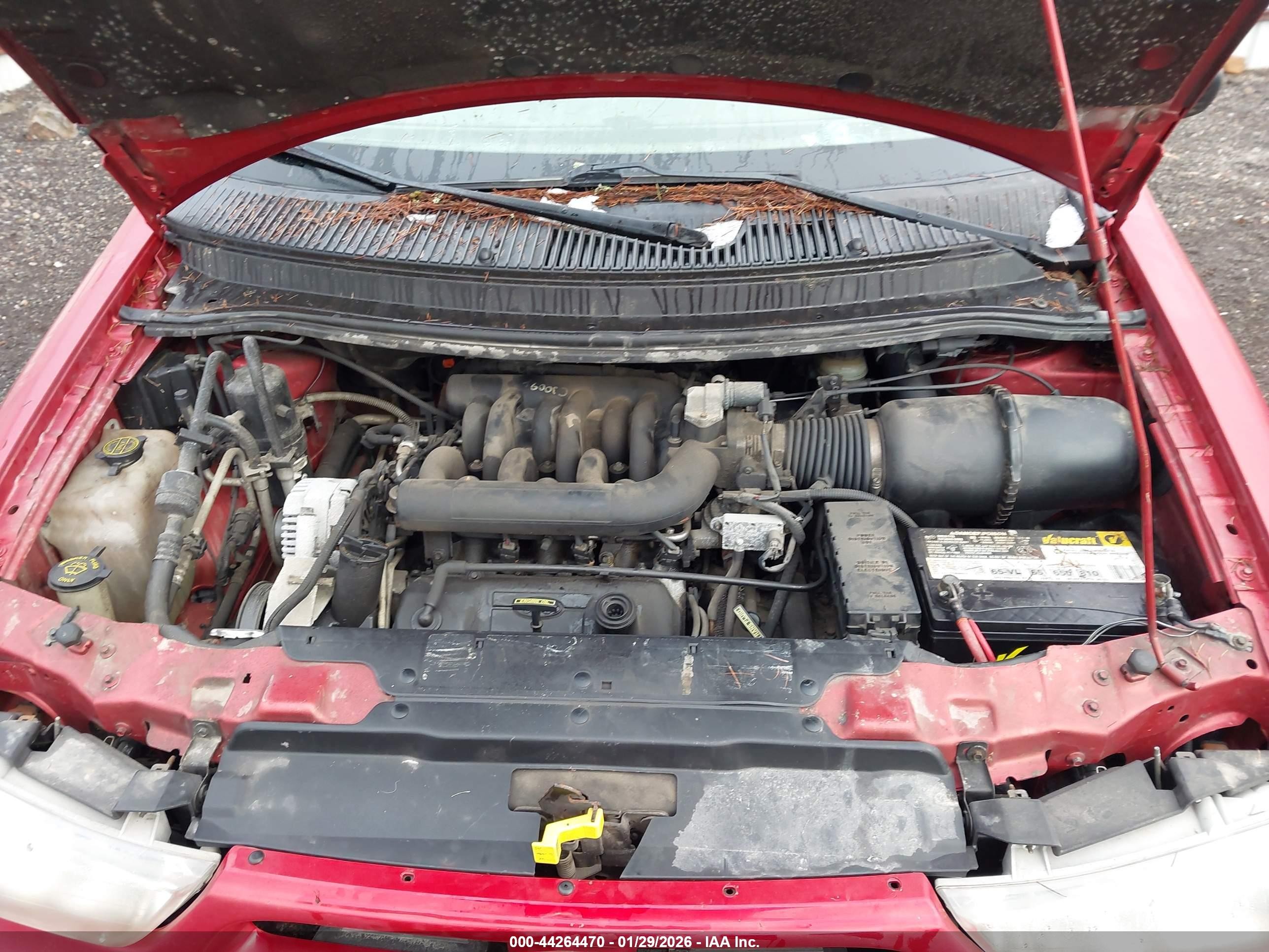 1998 Ford Windstar Gl/limited/lx Red vin: 2FMDA5148WBB71532