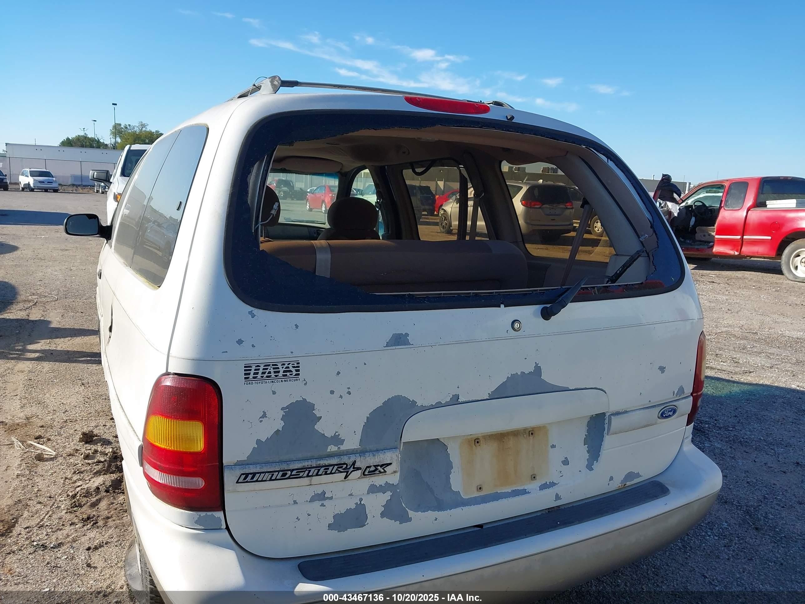 1995 Ford Windstar Wagon White vin: 2FMDA514XSBB81599
