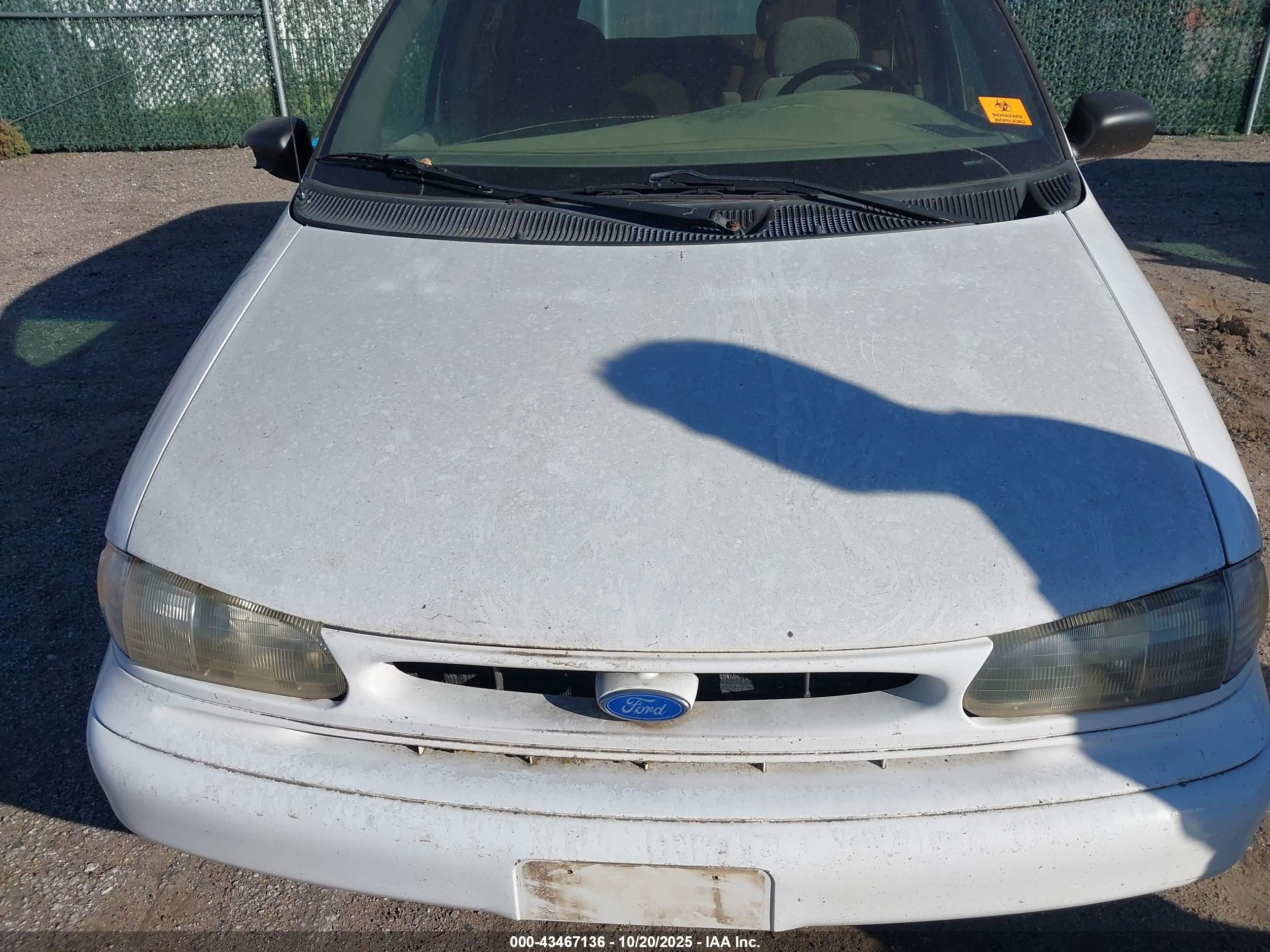 1995 Ford Windstar Wagon White vin: 2FMDA514XSBB81599