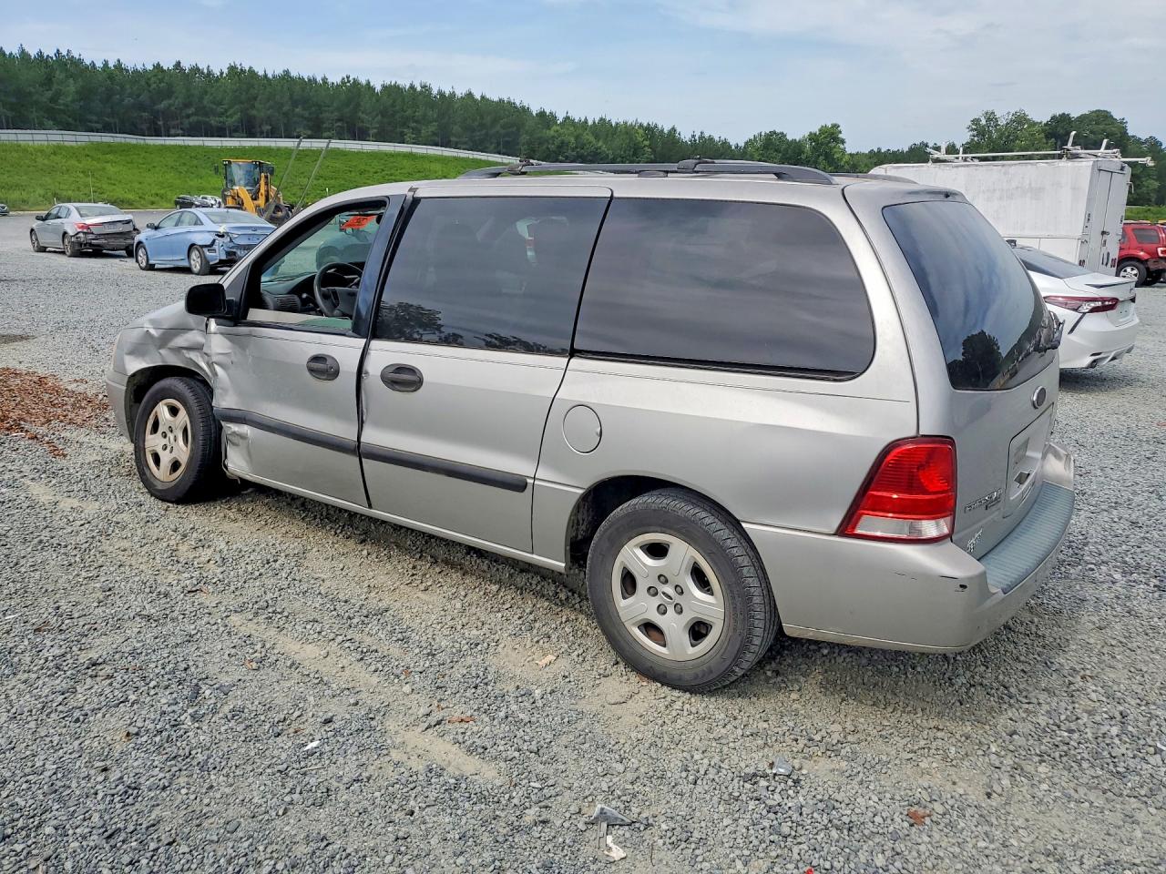 2005 Ford Freestar Se Silver vin: 2FMDA516X5BA32244