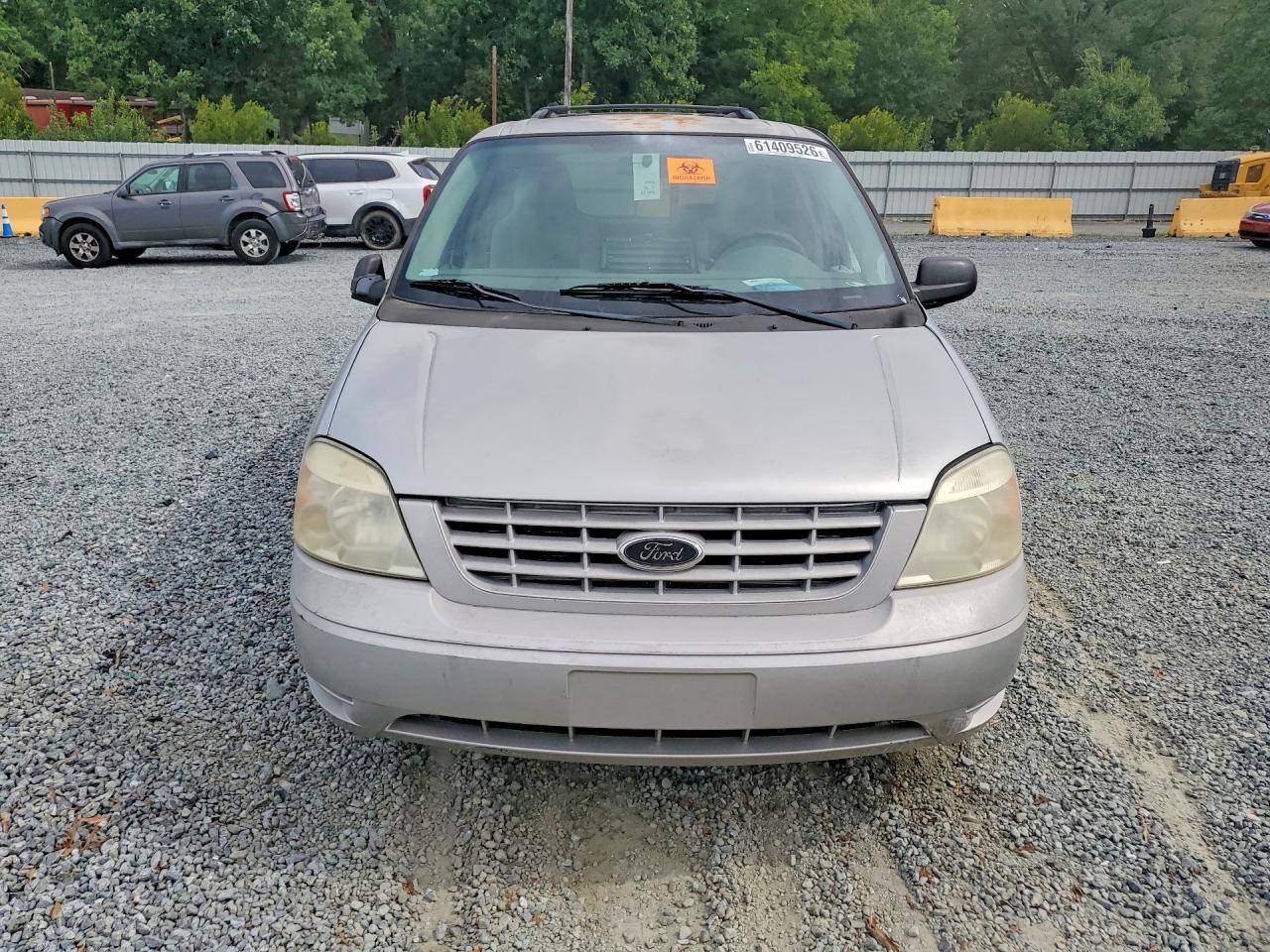 2005 Ford Freestar Se Silver vin: 2FMDA516X5BA32244