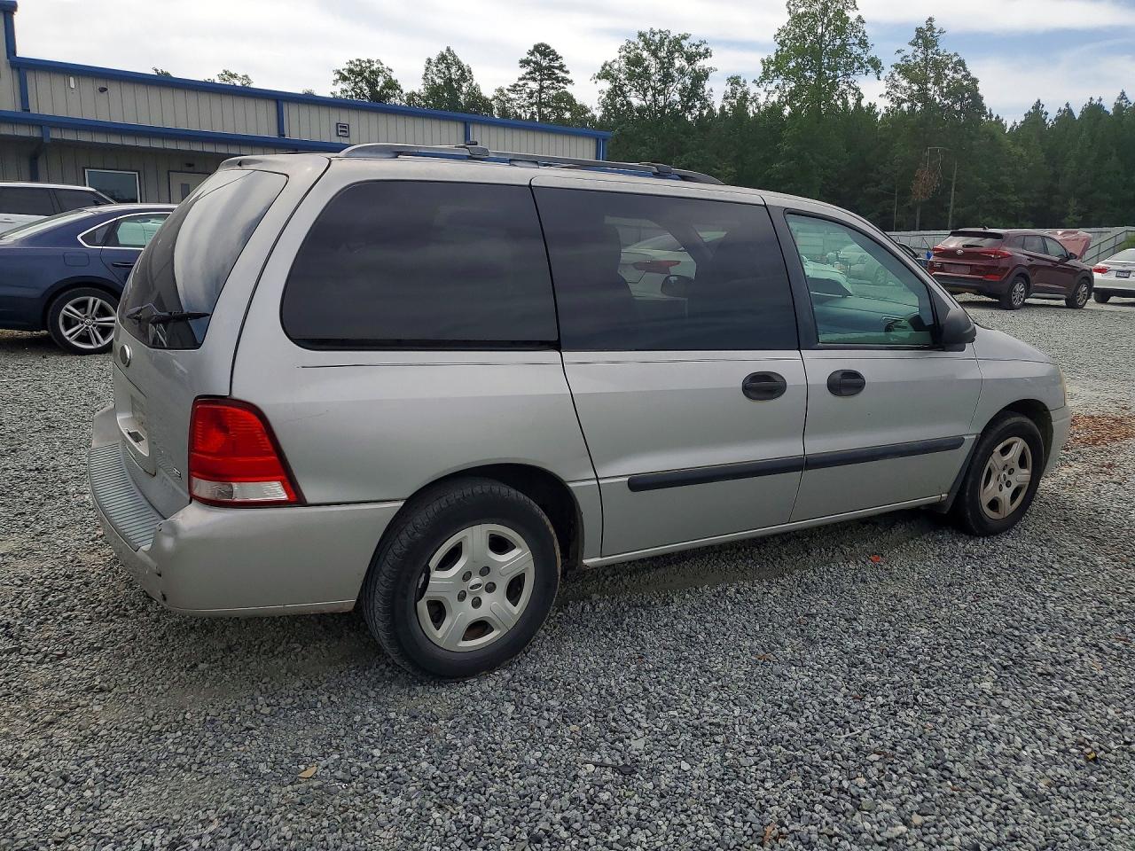 2005 Ford Freestar Se Silver vin: 2FMDA516X5BA32244
