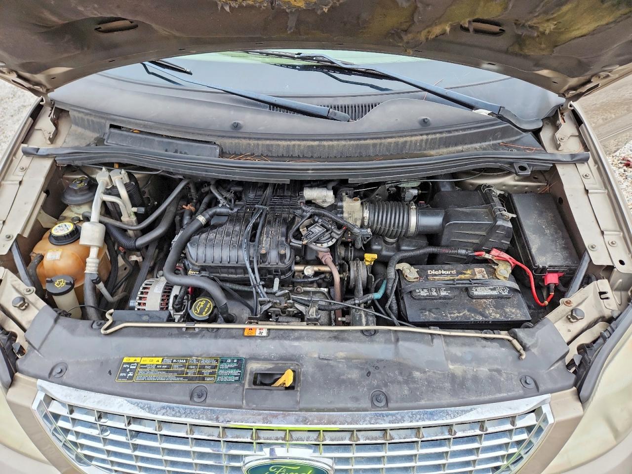 2004 Ford Freestar Beige vin: 2FMDA52244BA48286