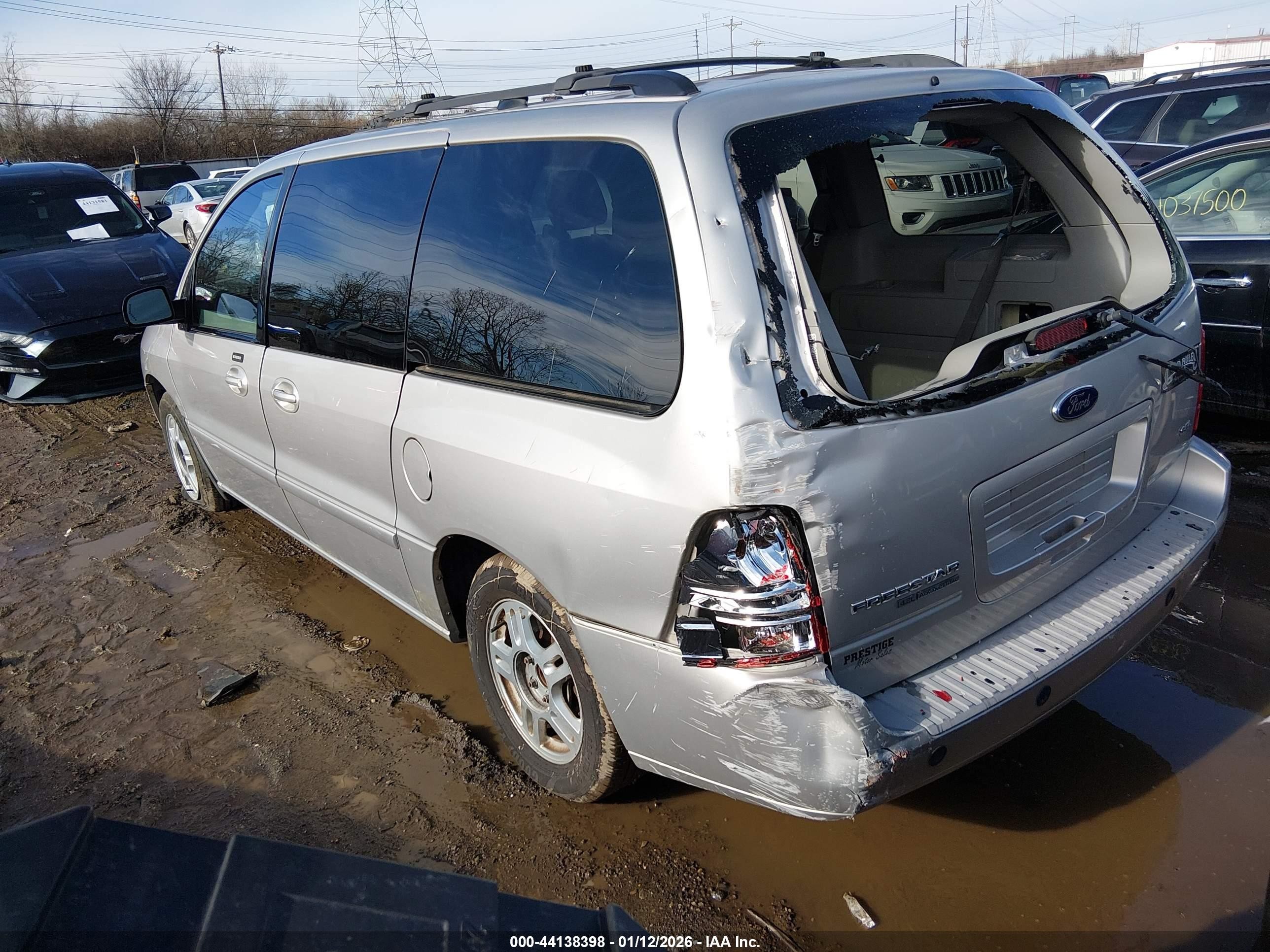 2004 Ford Freestar Sel Серебряный vin: 2FMDA52264BA42067