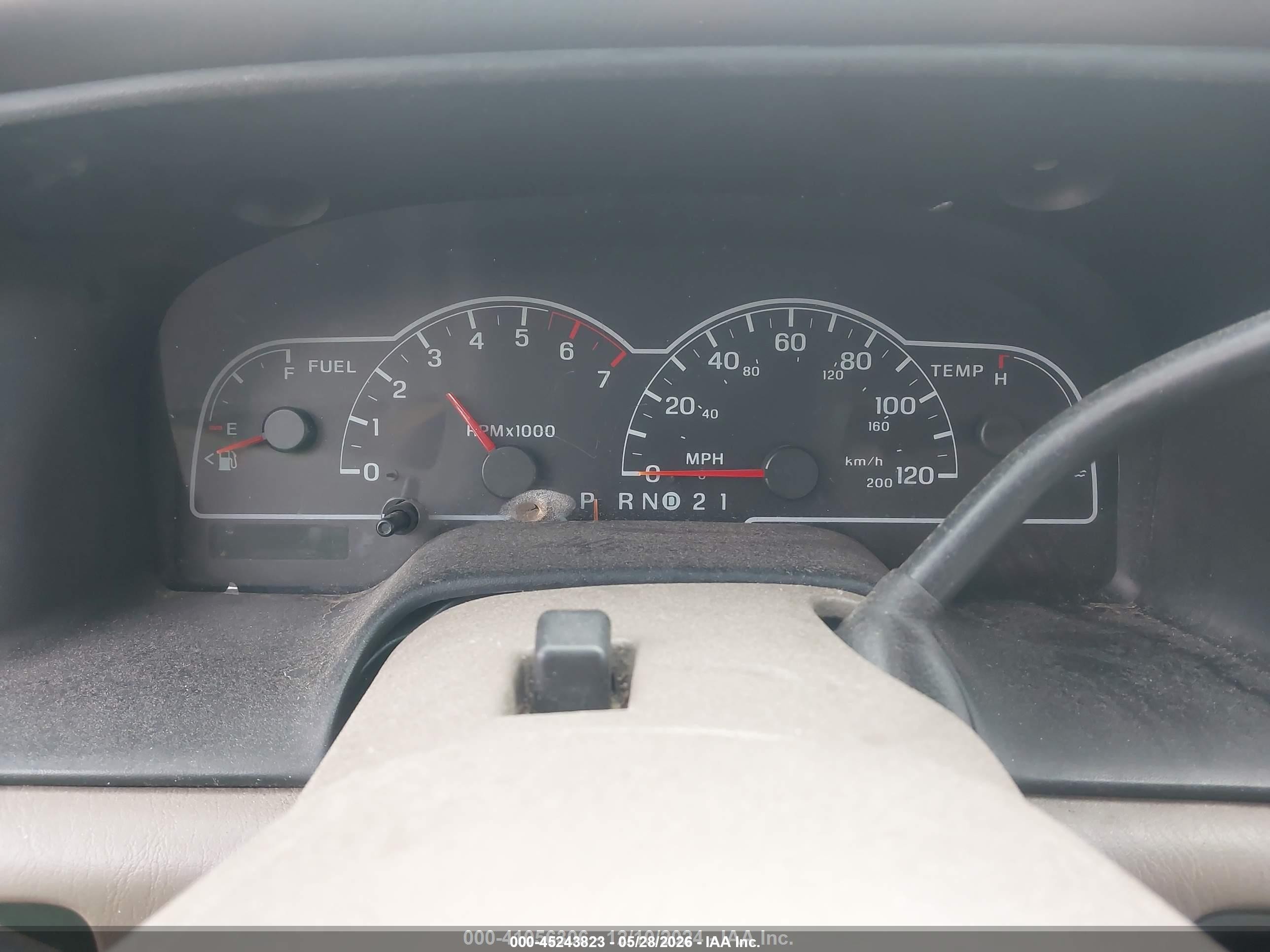 1999 Ford Windstar Se Gray vin: 2FMDA5240XBC66151