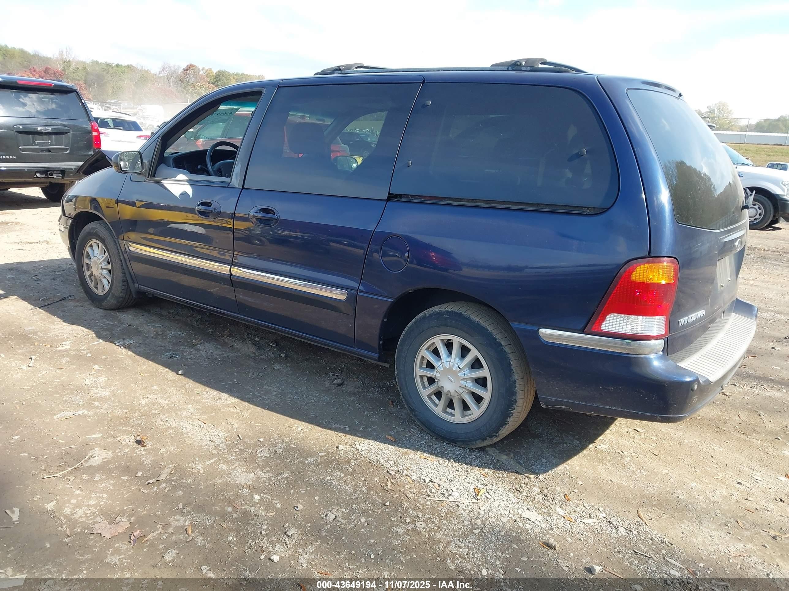 2000 Ford Windstar Se Blue vin: 2FMDA5248YBB89143