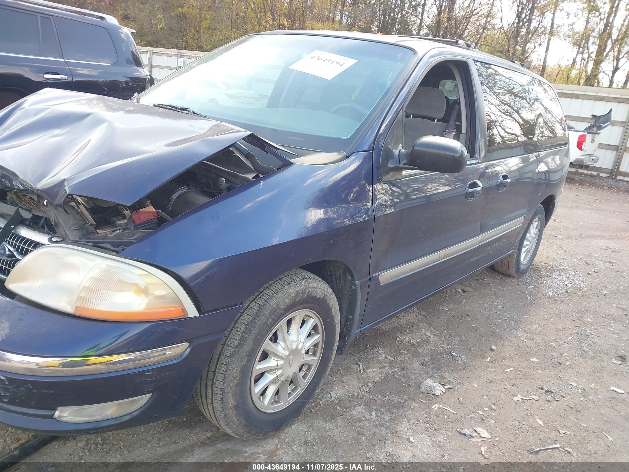 2000 Ford Windstar Se Blue vin: 2FMDA5248YBB89143