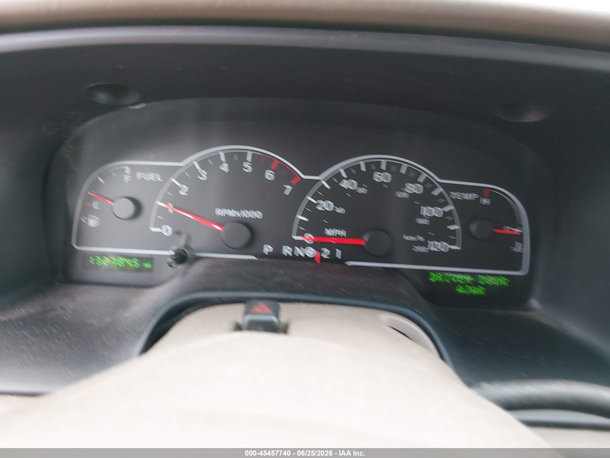 2000 Ford Windstar Limited/sel White vin: 2FMDA5340YBB48116