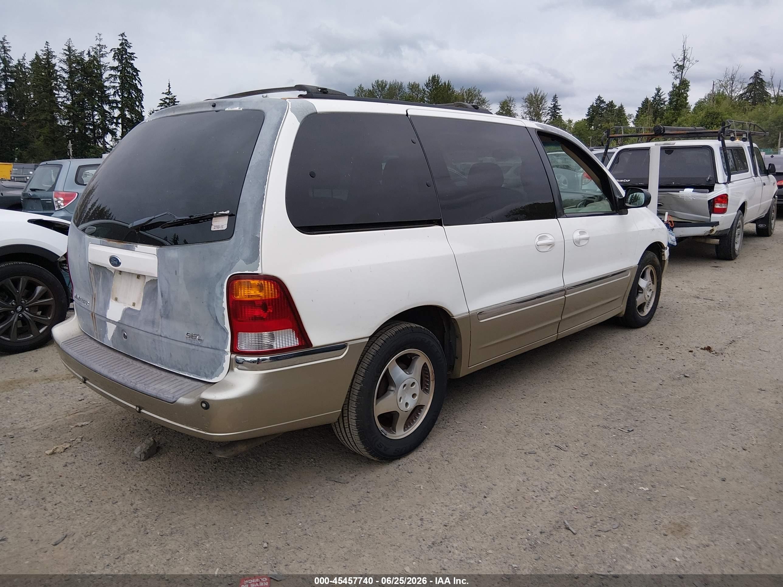 2000 Ford Windstar Limited/sel White vin: 2FMDA5340YBB48116