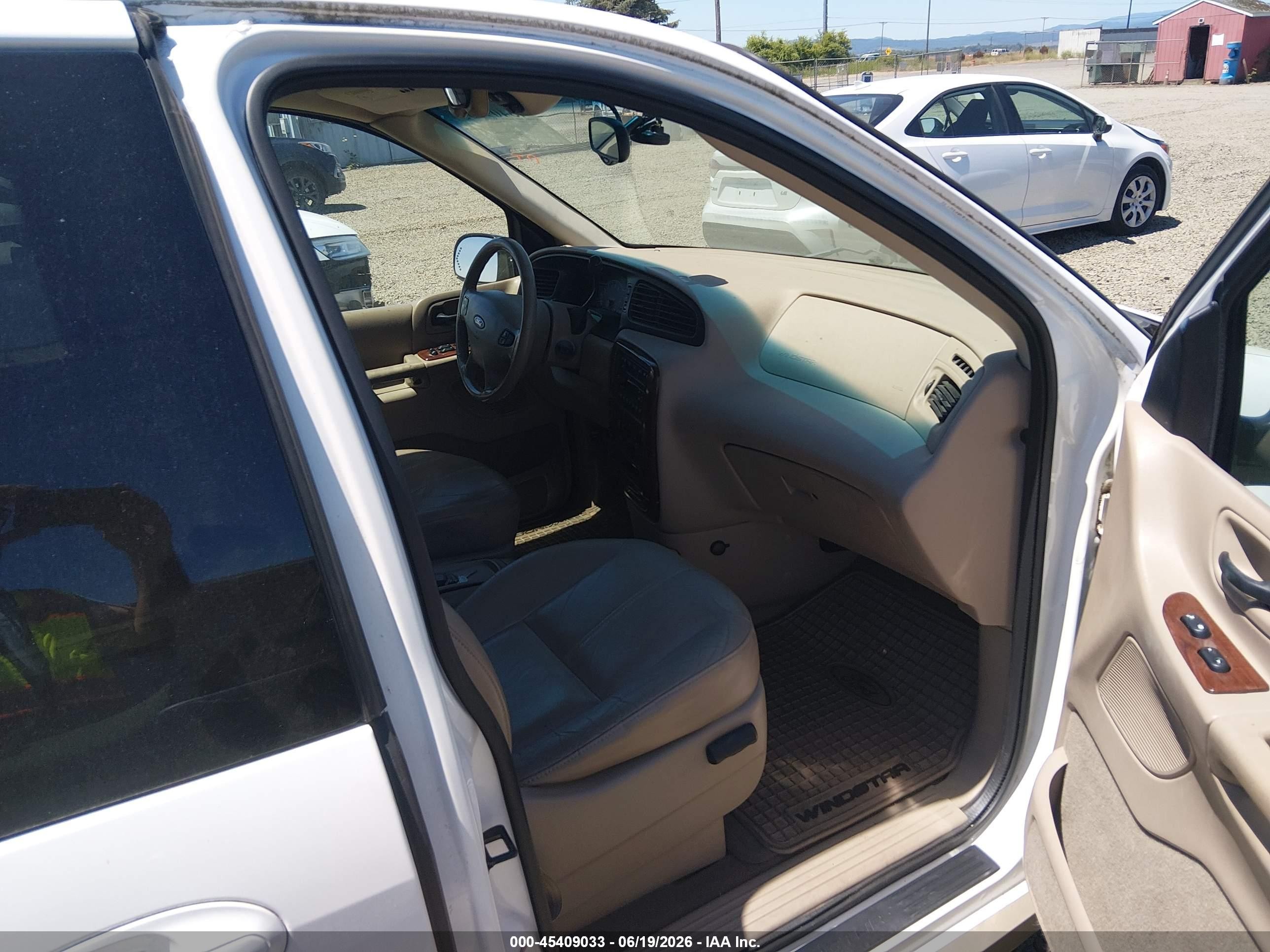 2001 Ford Windstar Sel White vin: 2FMDA53441BA03571