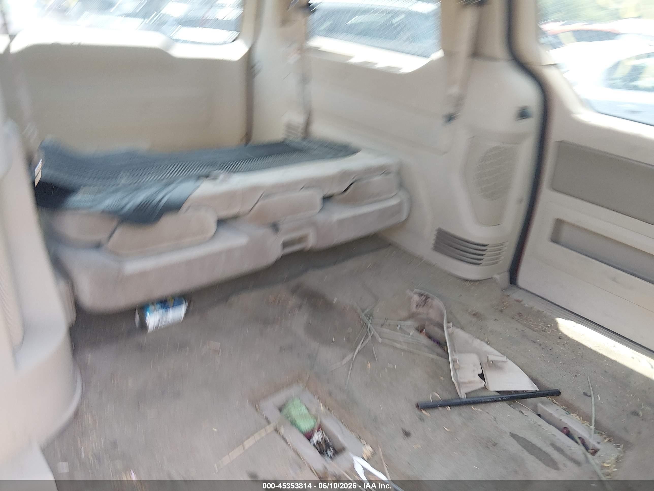2004 Ford Freestar Ses Red vin: 2FMDA57644BA76231