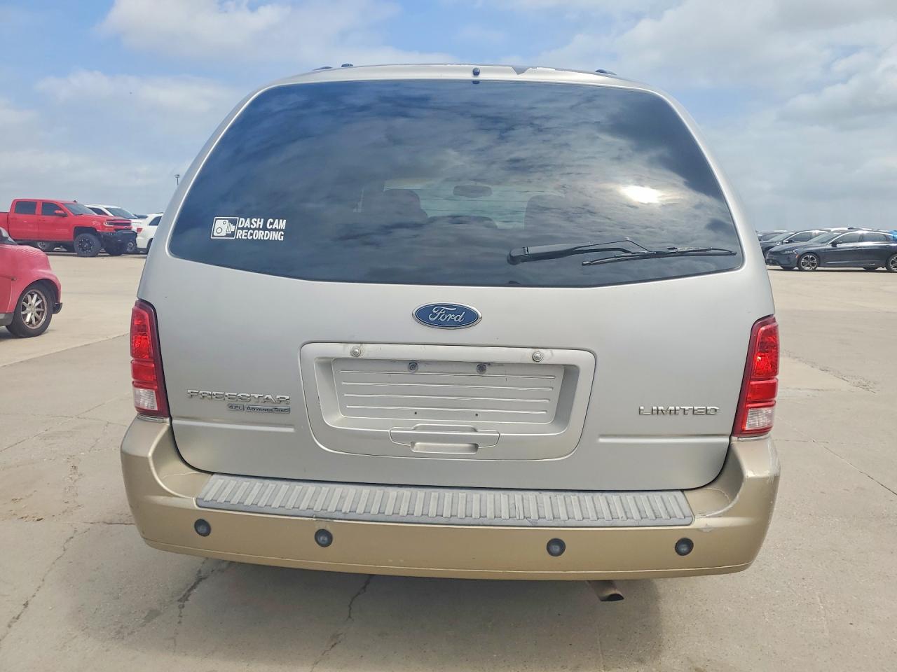 2004 Ford Freestar Limited Tan vin: 2FMDA58214BA61875