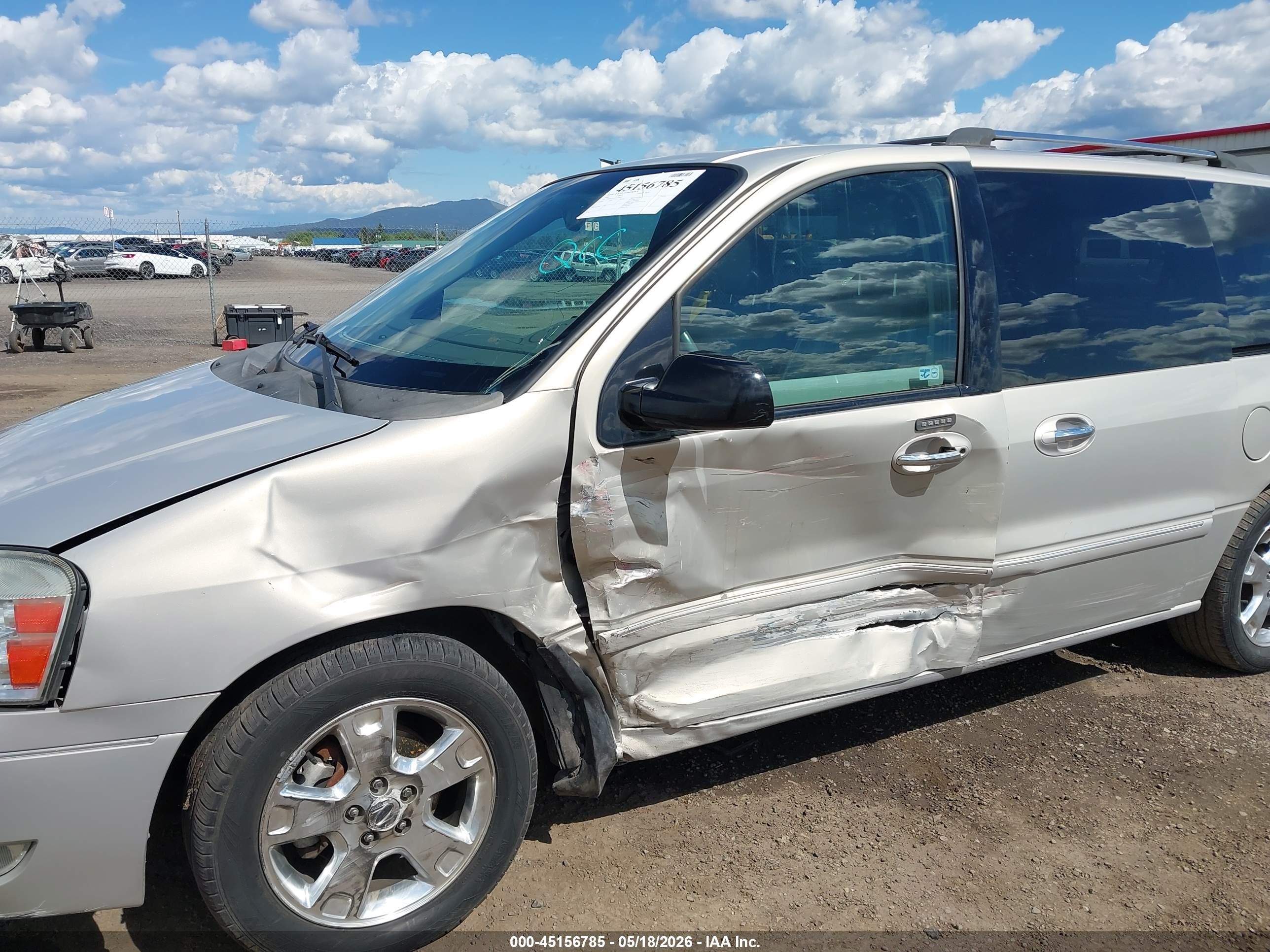 2006 Ford Freestar Limited Серебряный vin: 2FMDA58216BA26935