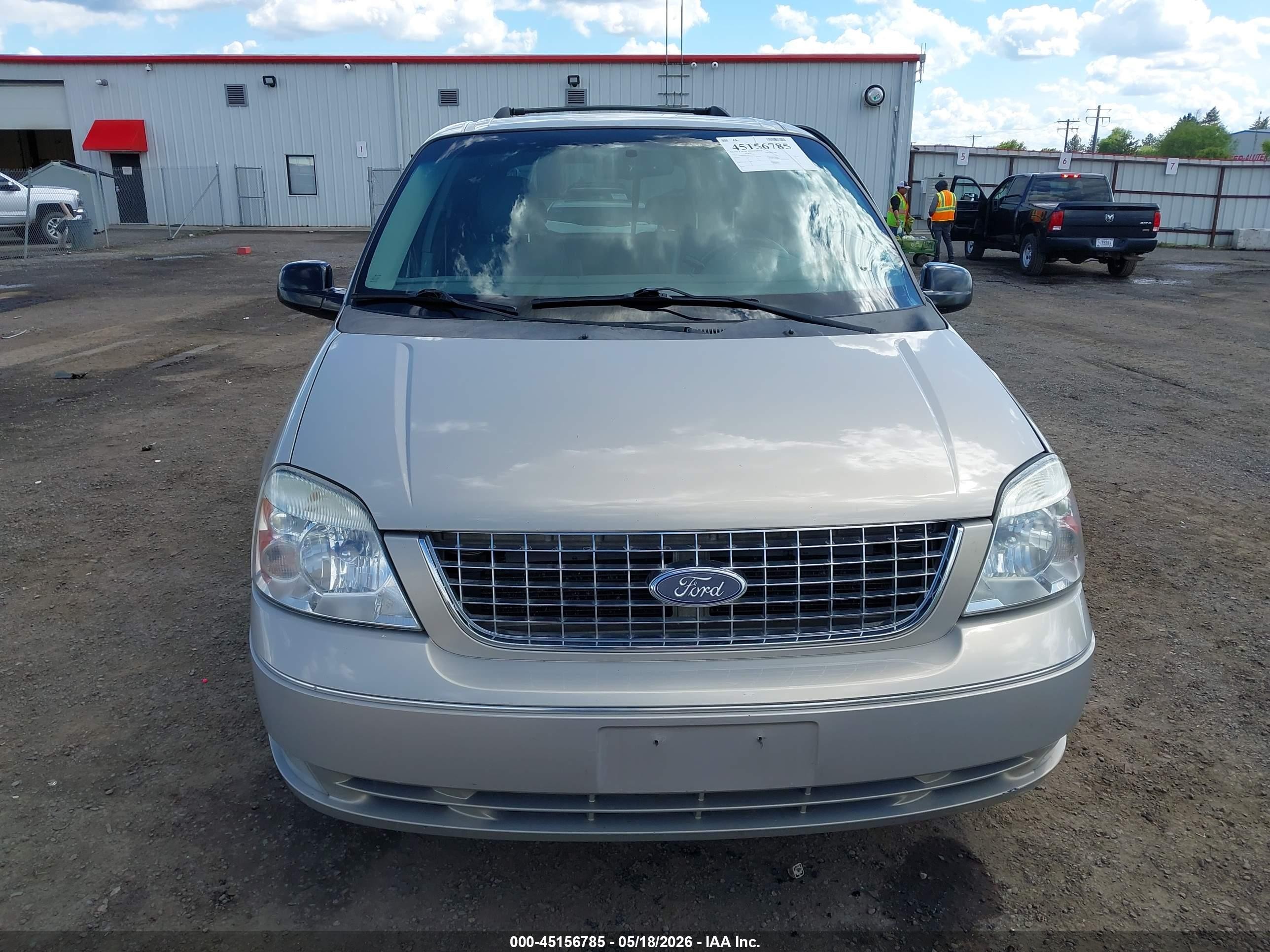 2006 Ford Freestar Limited Серебряный vin: 2FMDA58216BA26935