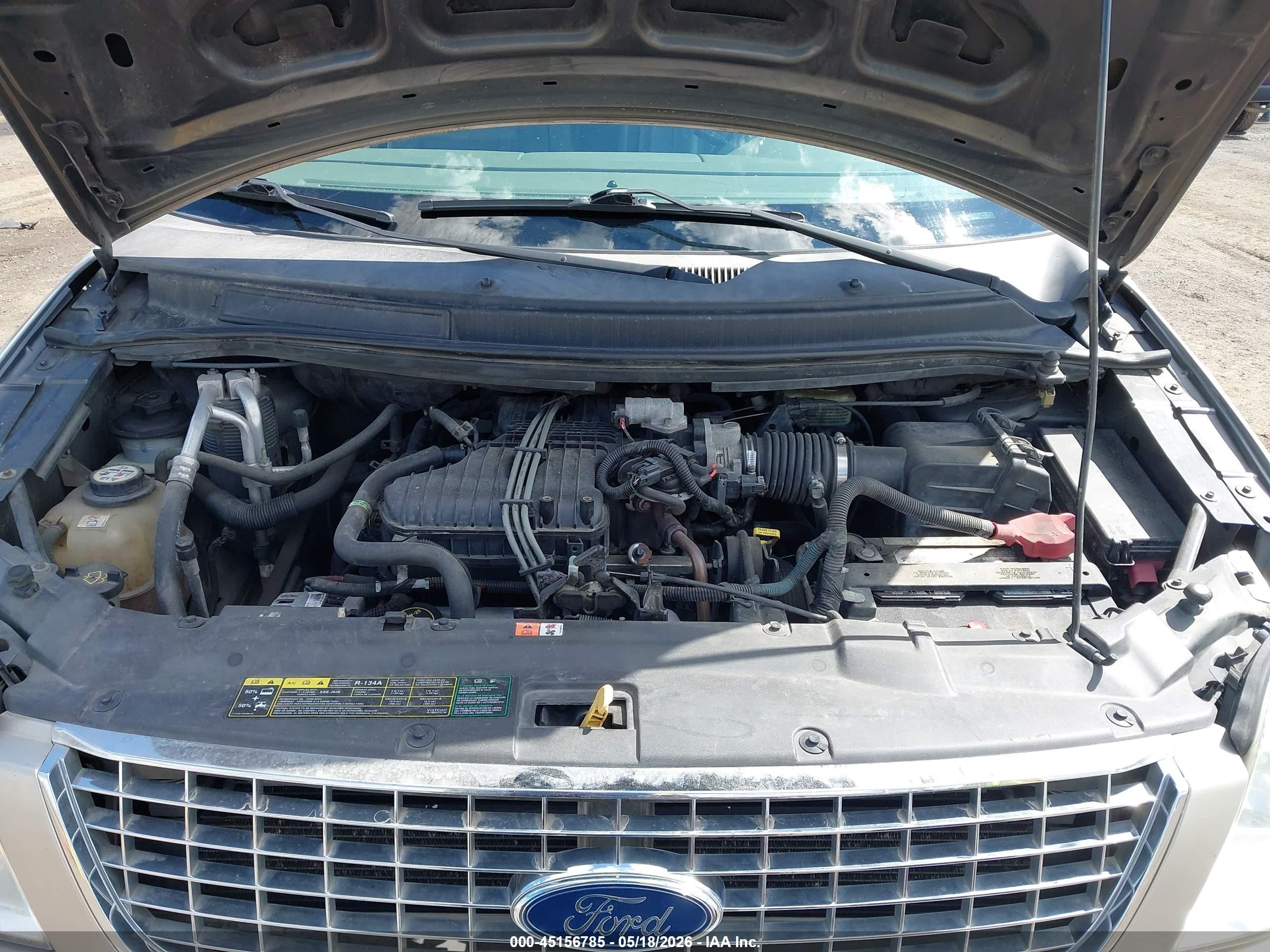 2006 Ford Freestar Limited Серебряный vin: 2FMDA58216BA26935