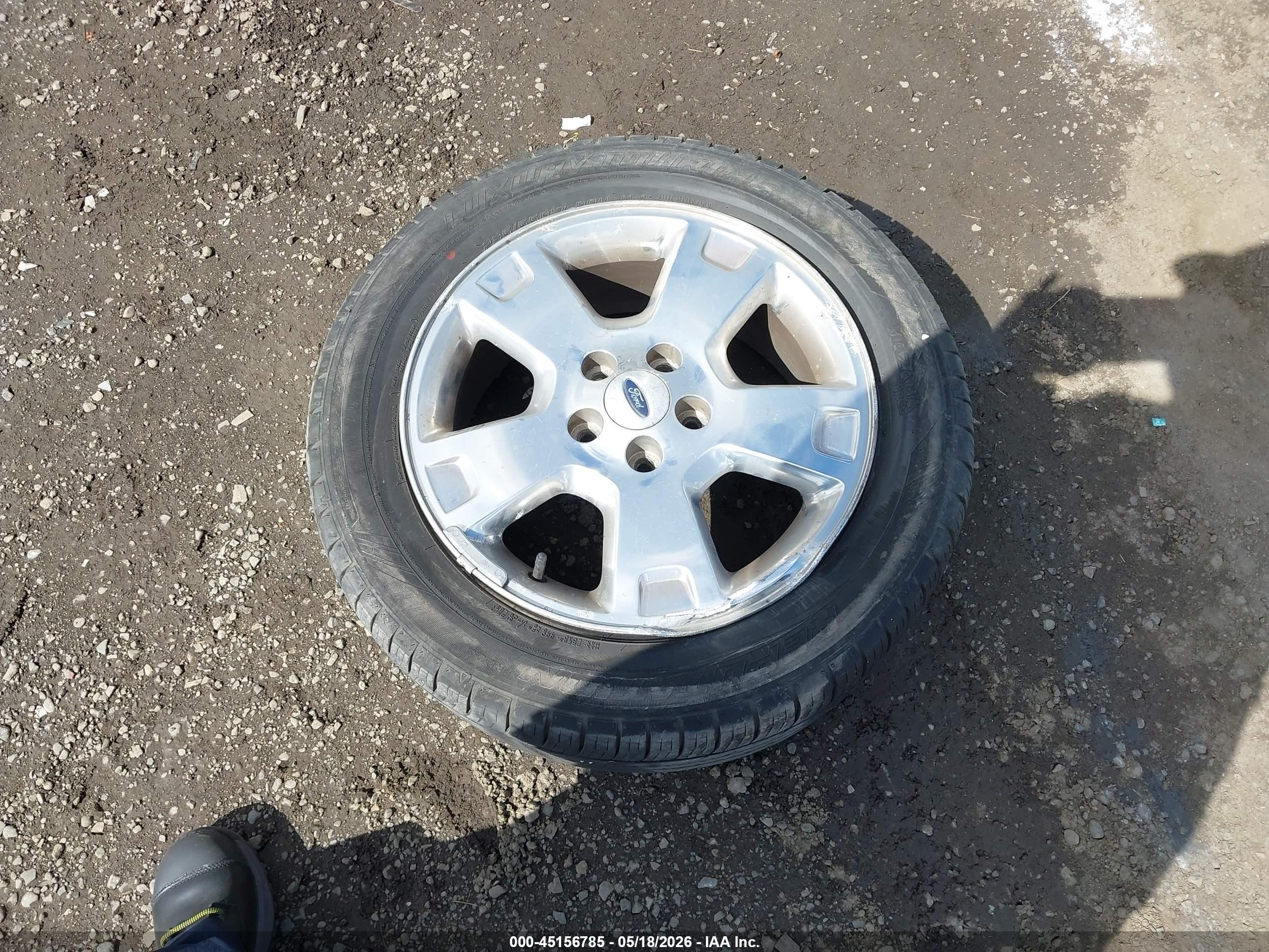 2006 Ford Freestar Limited Серебряный vin: 2FMDA58216BA26935