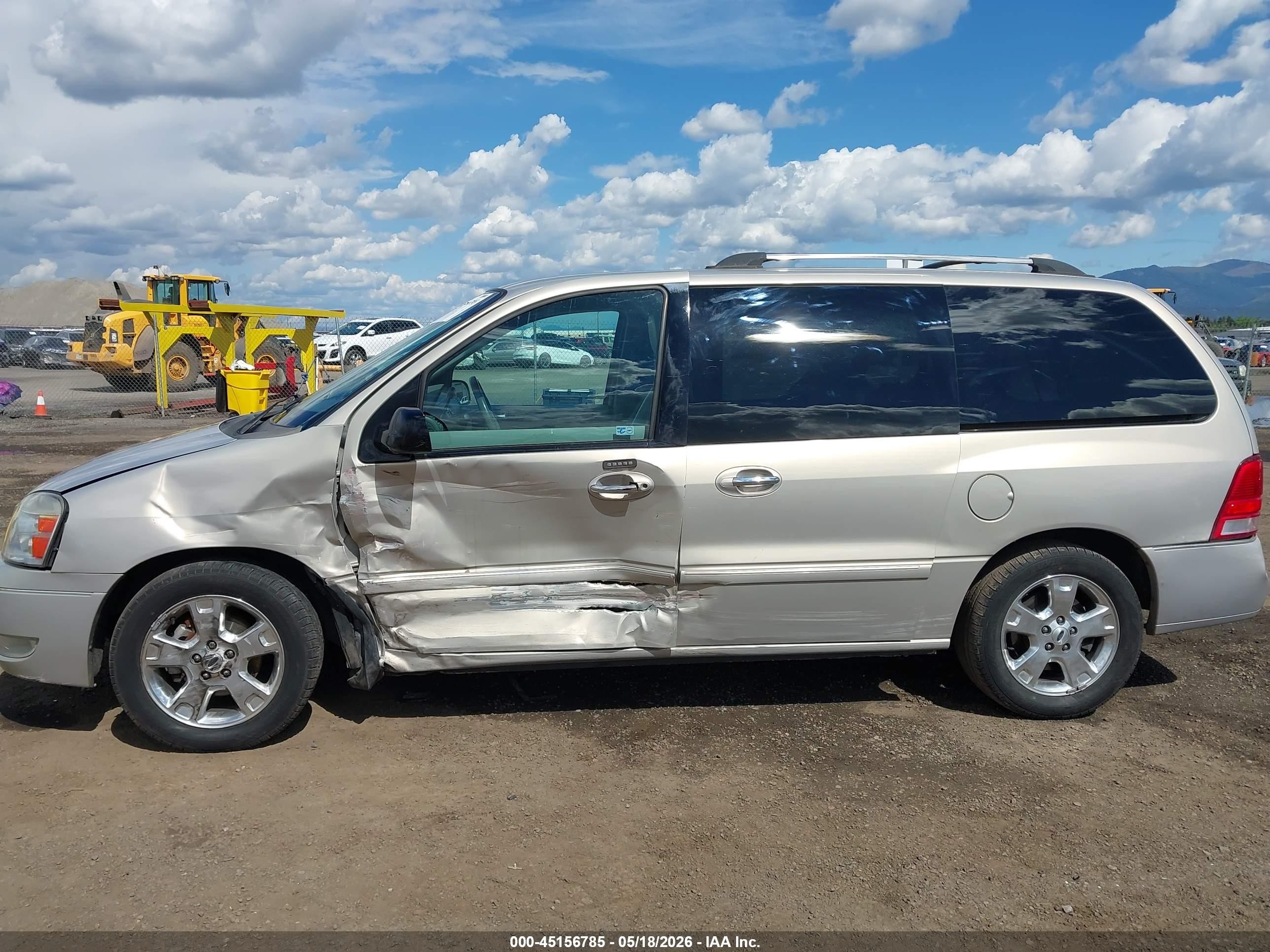 2006 Ford Freestar Limited Серебряный vin: 2FMDA58216BA26935