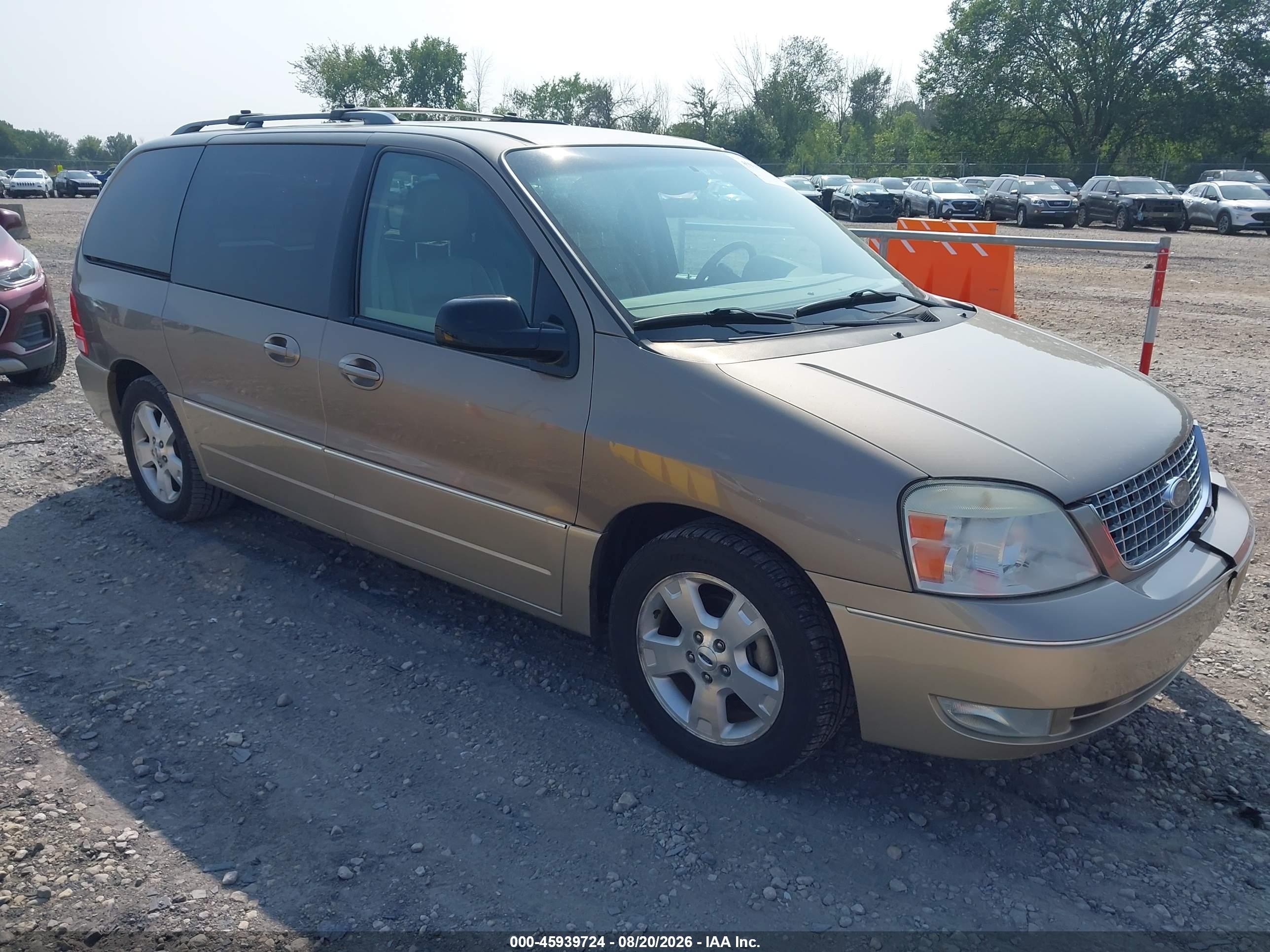 2005 Ford Freestar Limited Silver vin: 2FMDA58225BA54449