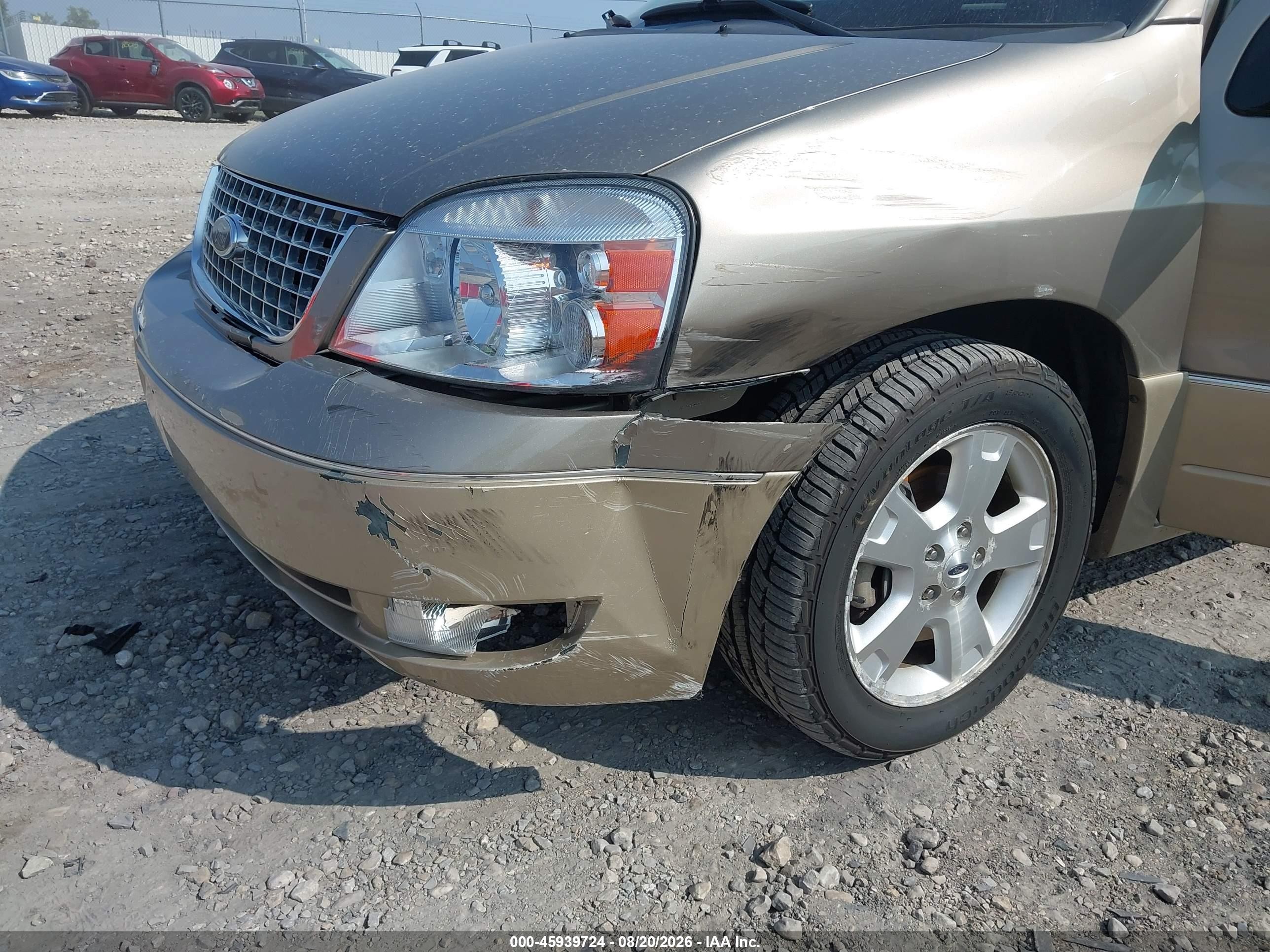 2005 Ford Freestar Limited Silver vin: 2FMDA58225BA54449