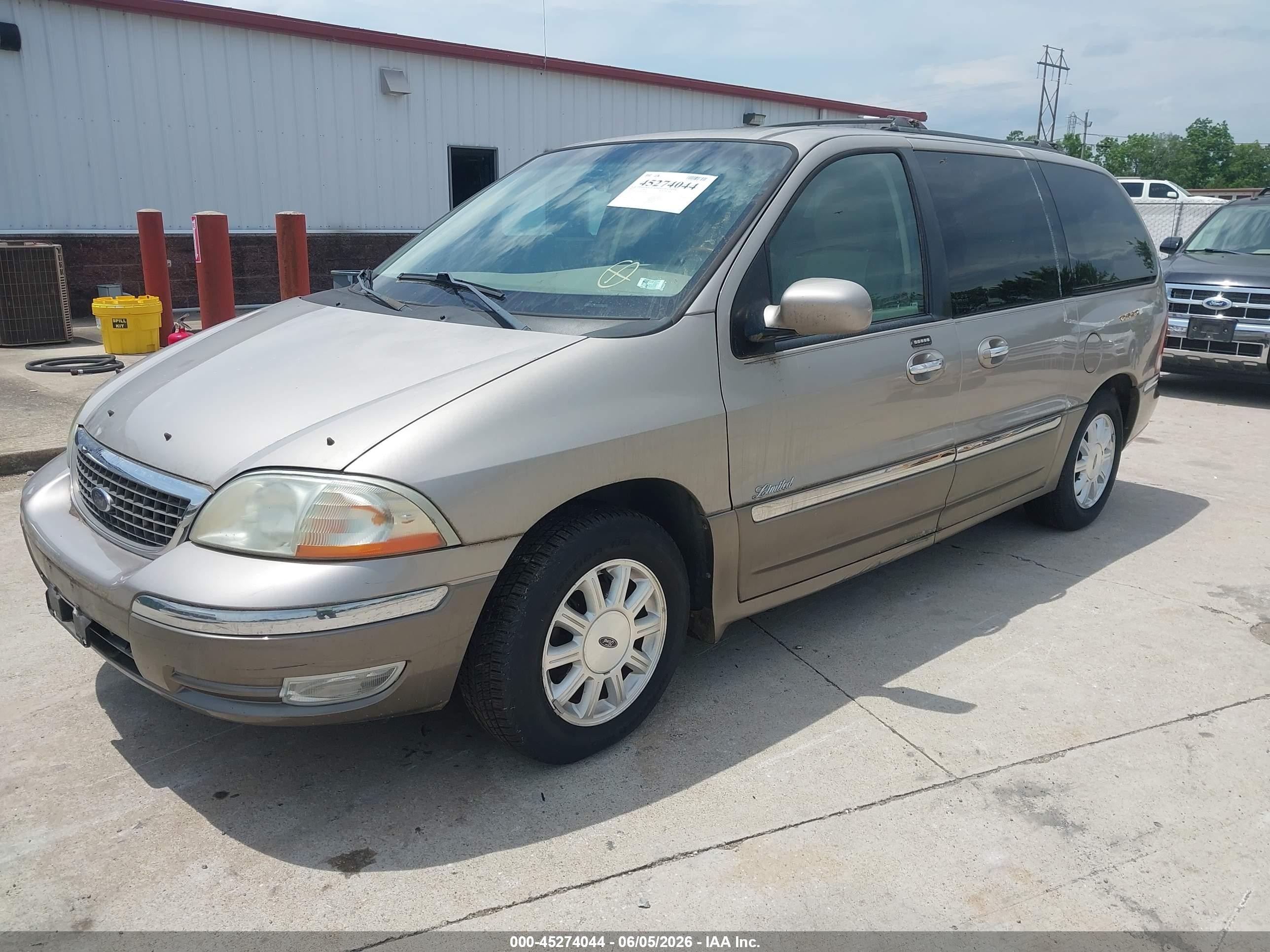 2002 Ford Windstar Limited Золотой vin: 2FMDA58412BA76570