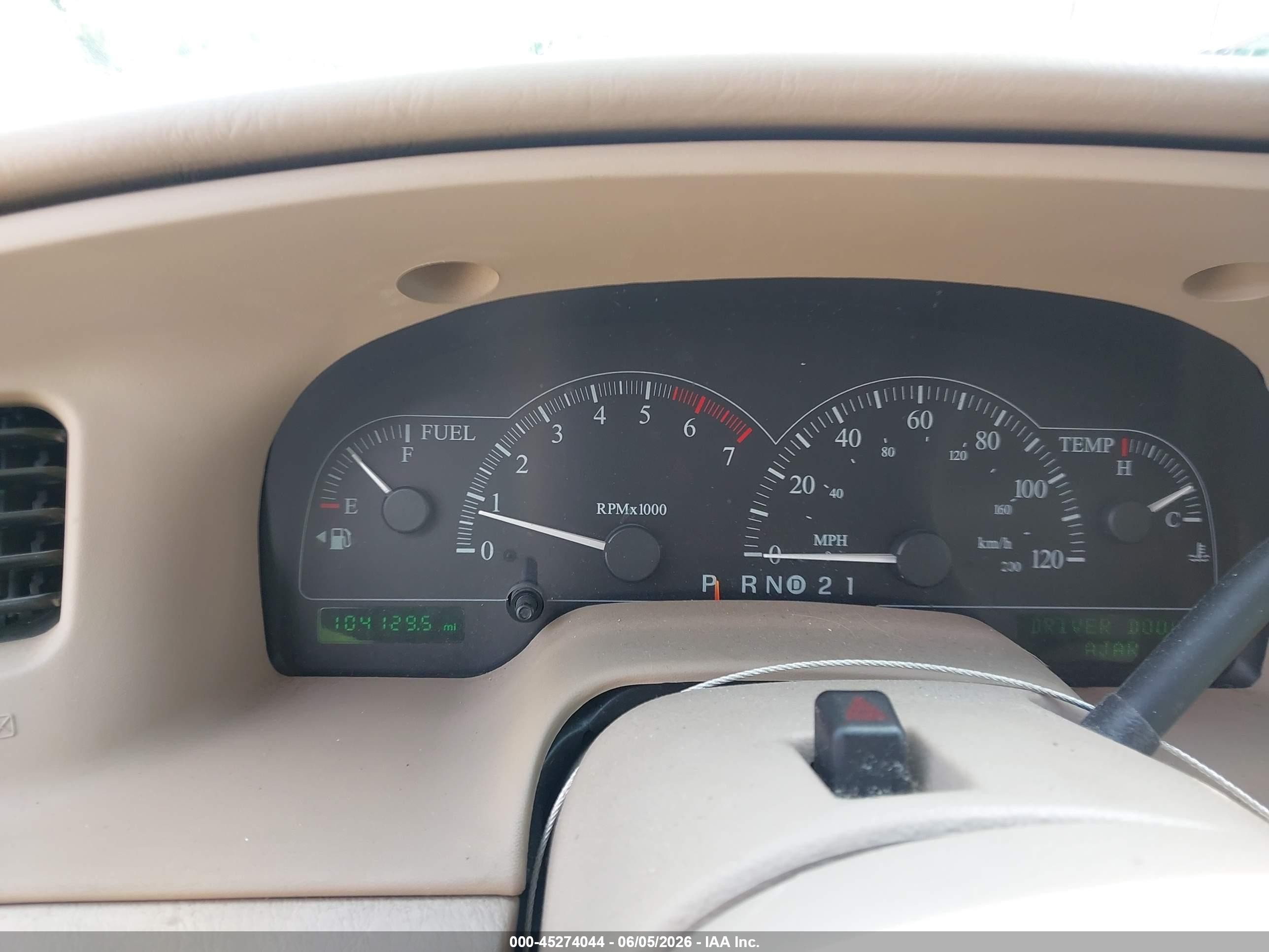 2002 Ford Windstar Limited Золотой vin: 2FMDA58412BA76570