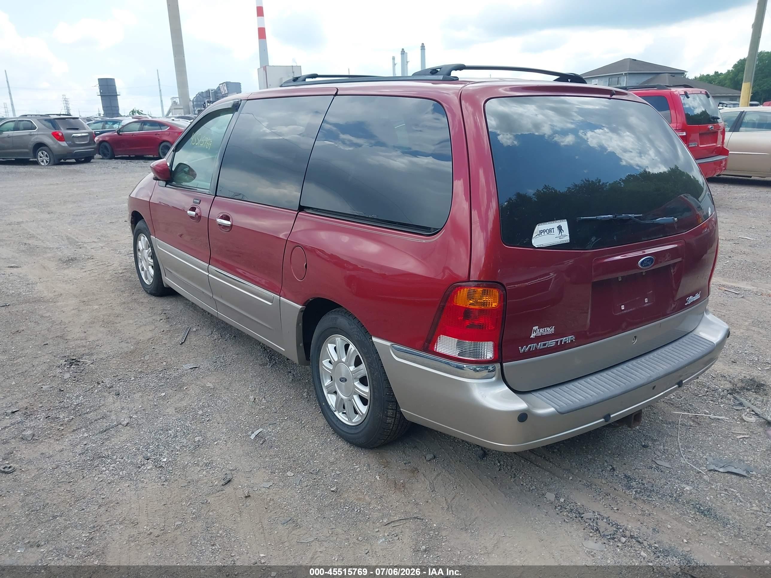 2003 Ford Windstar Limited Red vin: 2FMDA58483BA08543