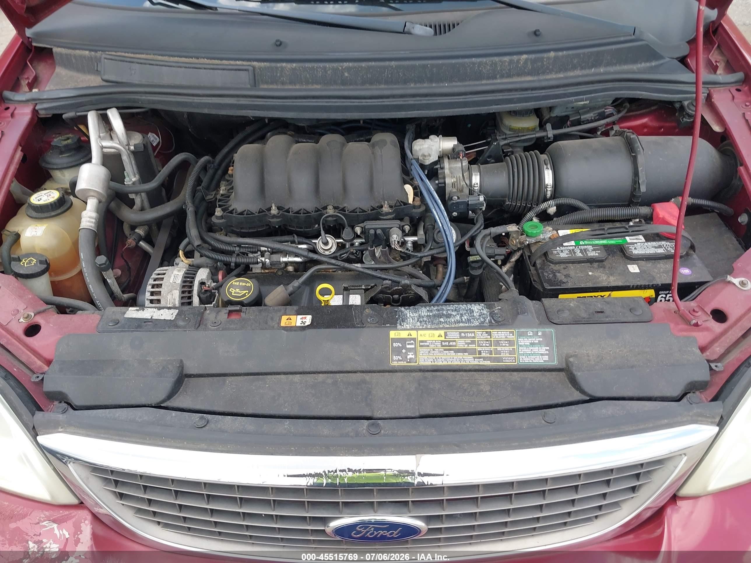 2003 Ford Windstar Limited Red vin: 2FMDA58483BA08543