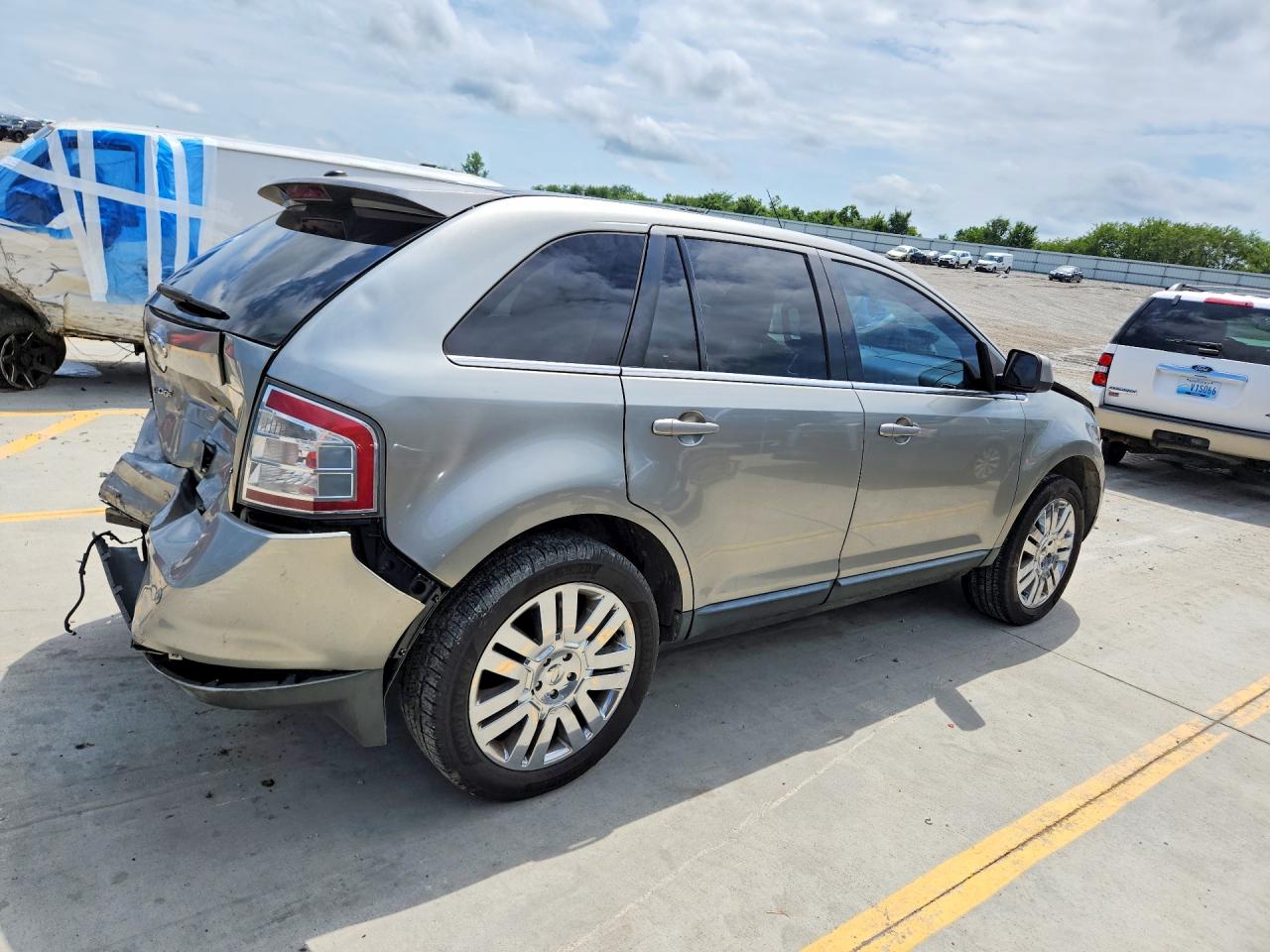 2008 Ford Edge Серебряный vin: 2FMDK39C98BB49202