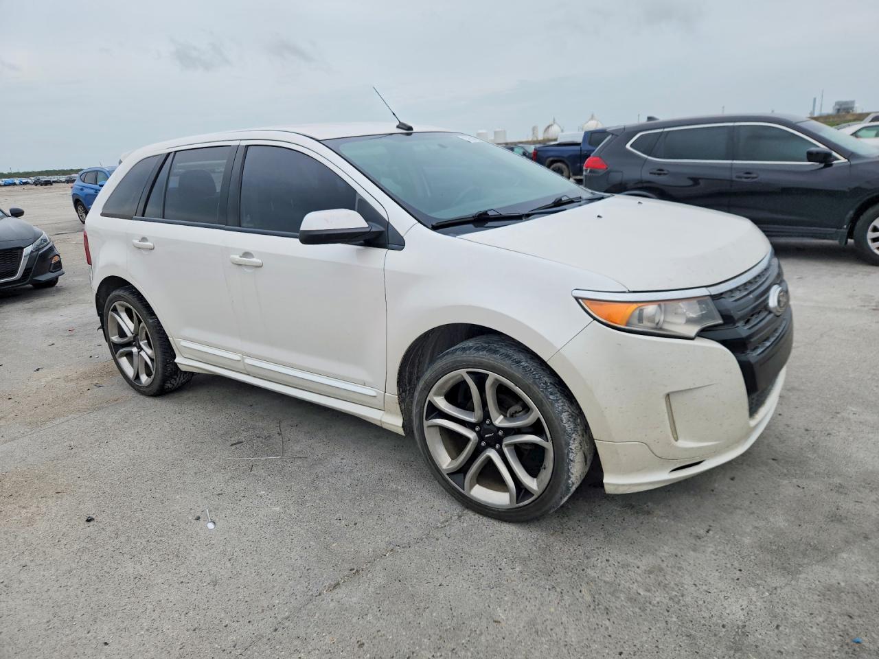 2013 Ford Edge Sport White vin: 2FMDK3AK2DBB81647