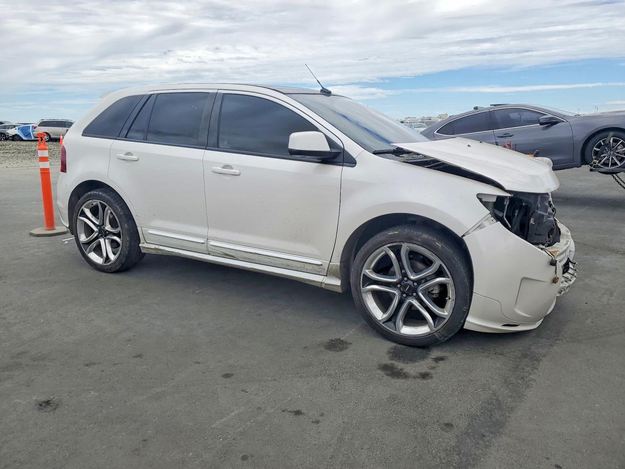 2011 Ford Edge Sport White vin: 2FMDK3AK4BBA53648