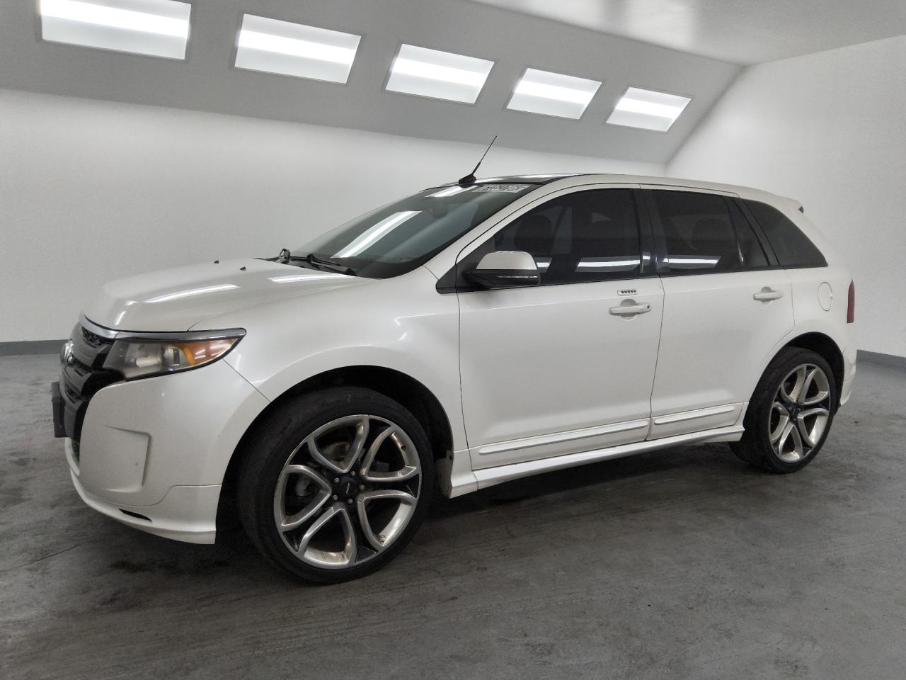 2014 Ford Edge Sport White vin: 2FMDK3AK4EBA68199 Damage: Brake Calipers-Front, Worn, Repair Required