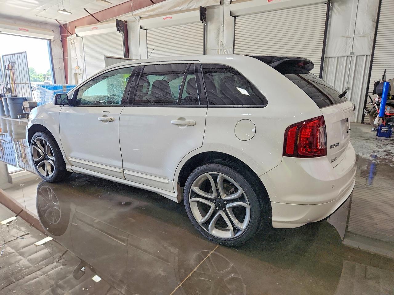 2013 Ford Edge Sport White vin: 2FMDK3AK9DBE33636