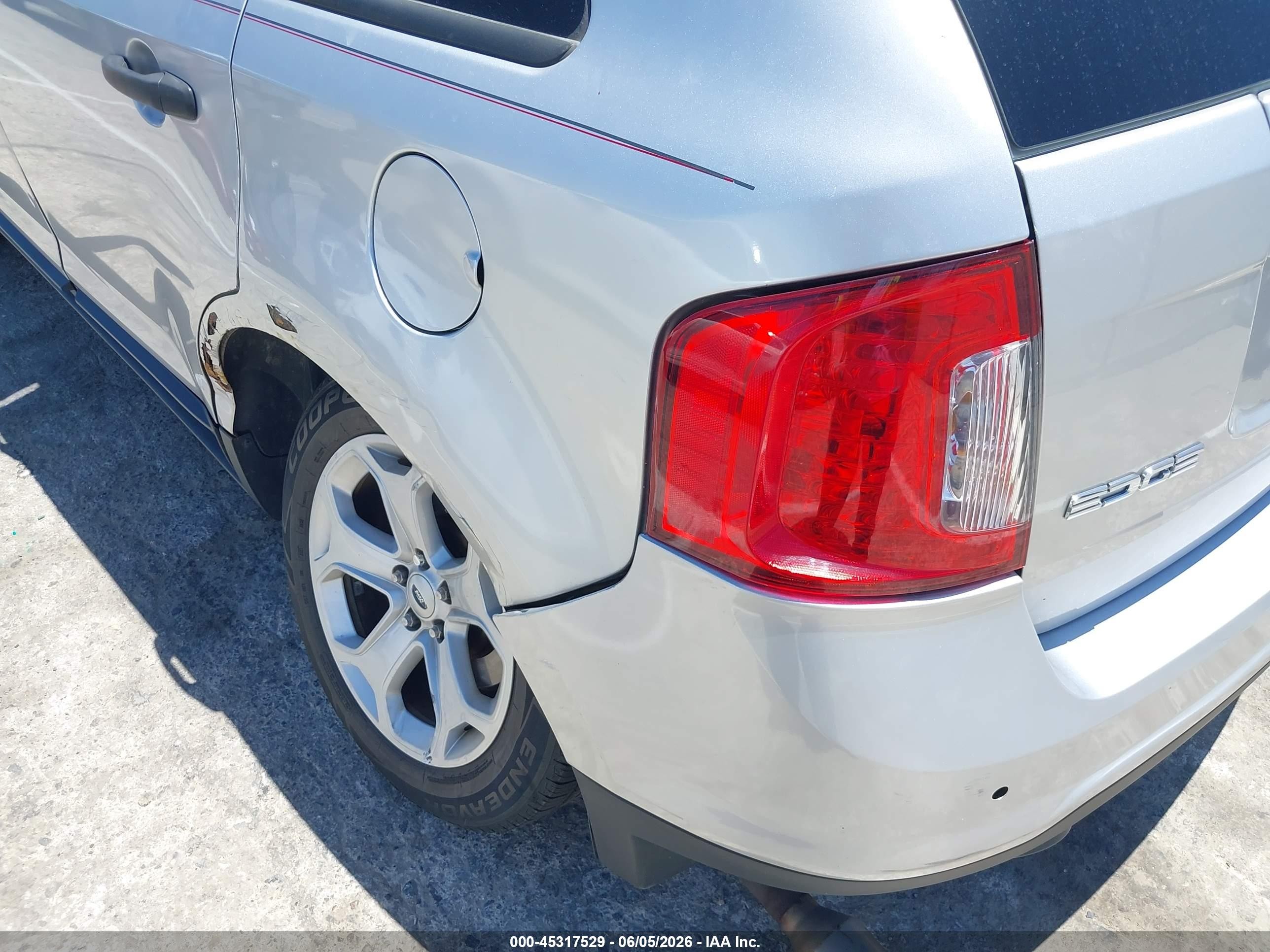 2014 Ford Edge Se Silver vin: 2FMDK3G92EBA47565
