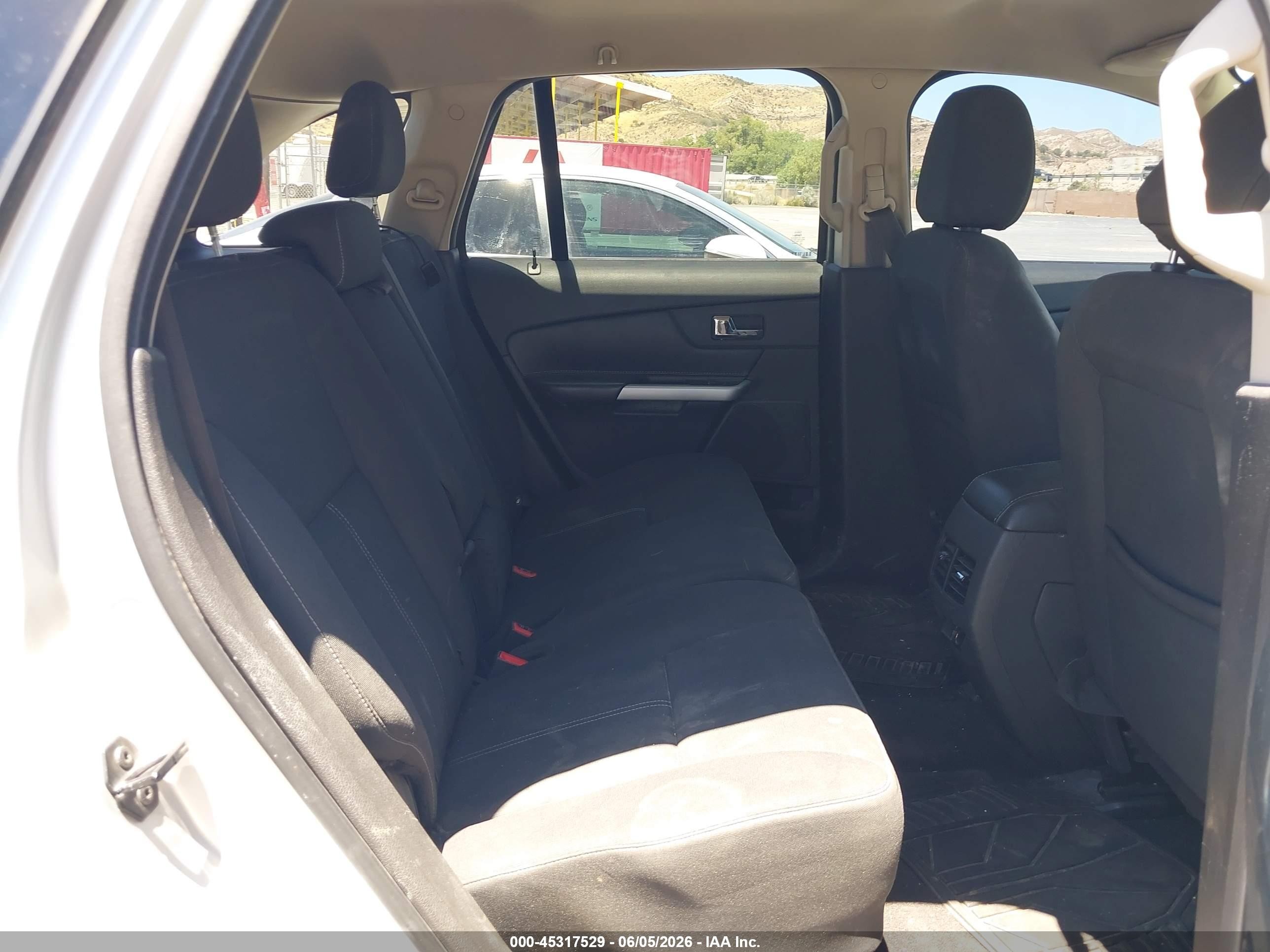 2014 Ford Edge Se Silver vin: 2FMDK3G92EBA47565