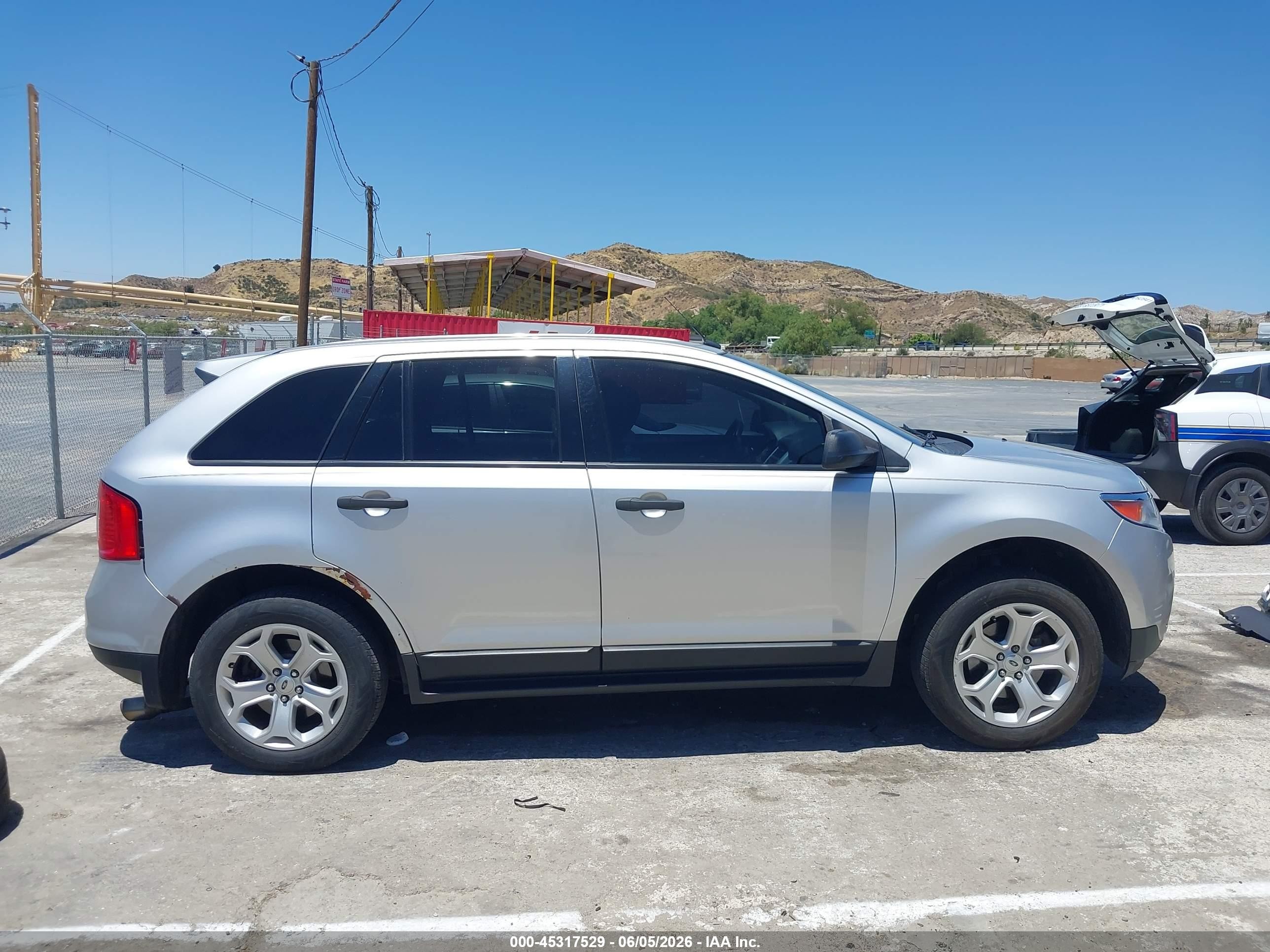 2014 Ford Edge Se Silver vin: 2FMDK3G92EBA47565