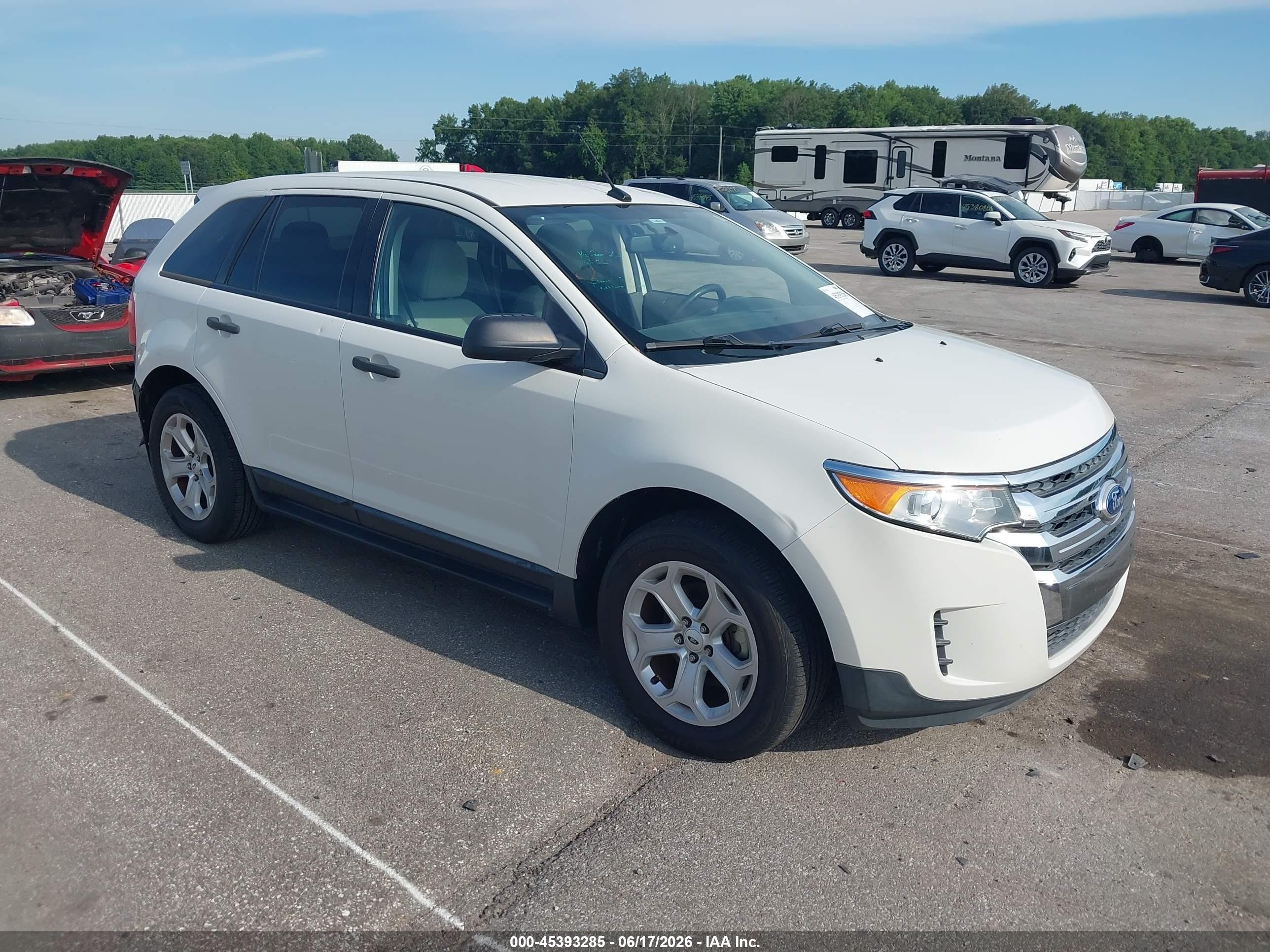 2013 Ford Edge Se White vin: 2FMDK3G93DBA04402