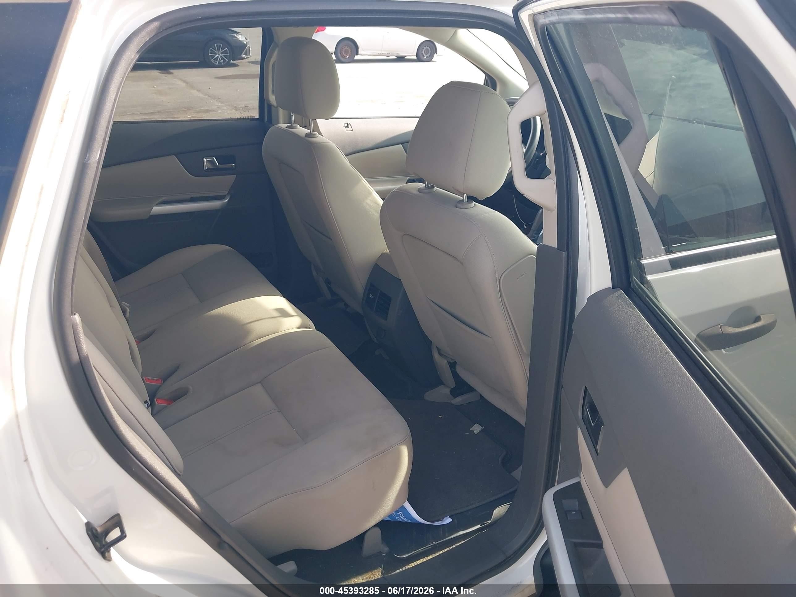 2013 Ford Edge Se White vin: 2FMDK3G93DBA04402