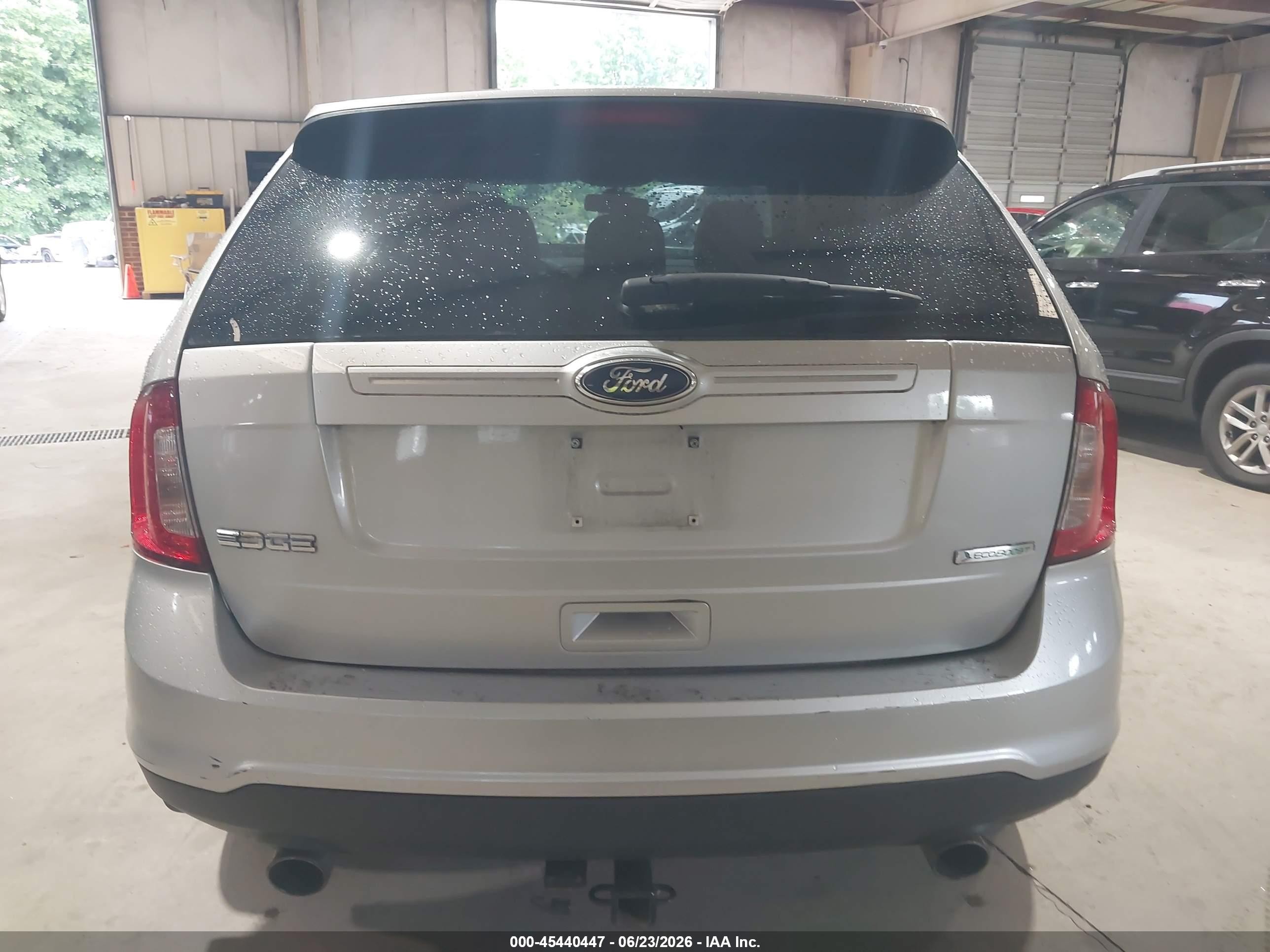 2013 Ford Edge Se Серебряный vin: 2FMDK3G95DBA87332
