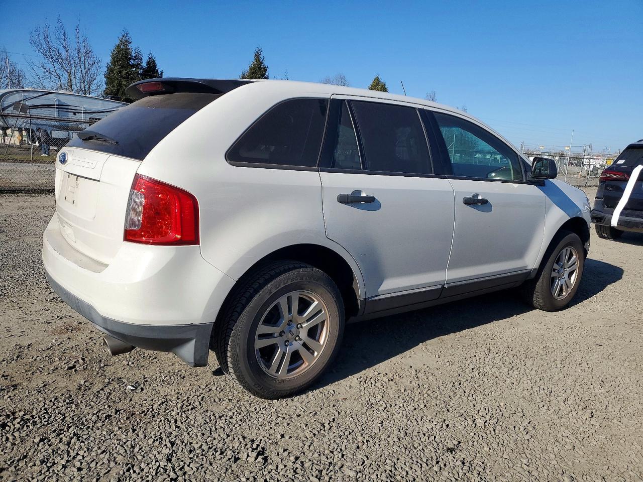 2011 Ford Edge Se Белый vin: 2FMDK3GC5BBA70426