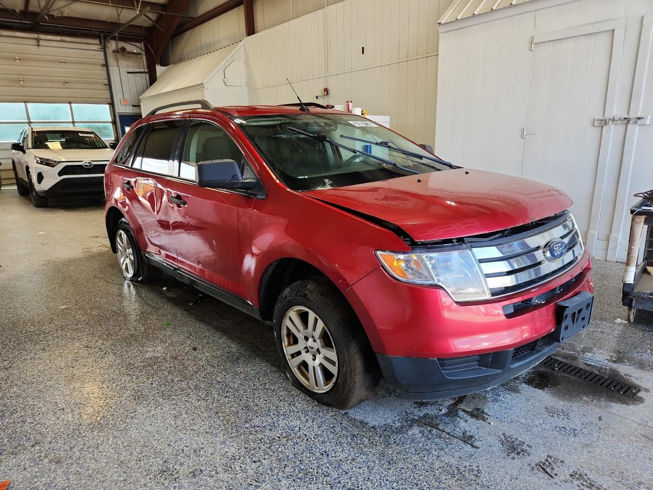 2010 Ford Edge Se Red vin: 2FMDK3GC6ABB35122 Damage: Right Front Fender, Heavy Scratch, 1 To 2 Inches