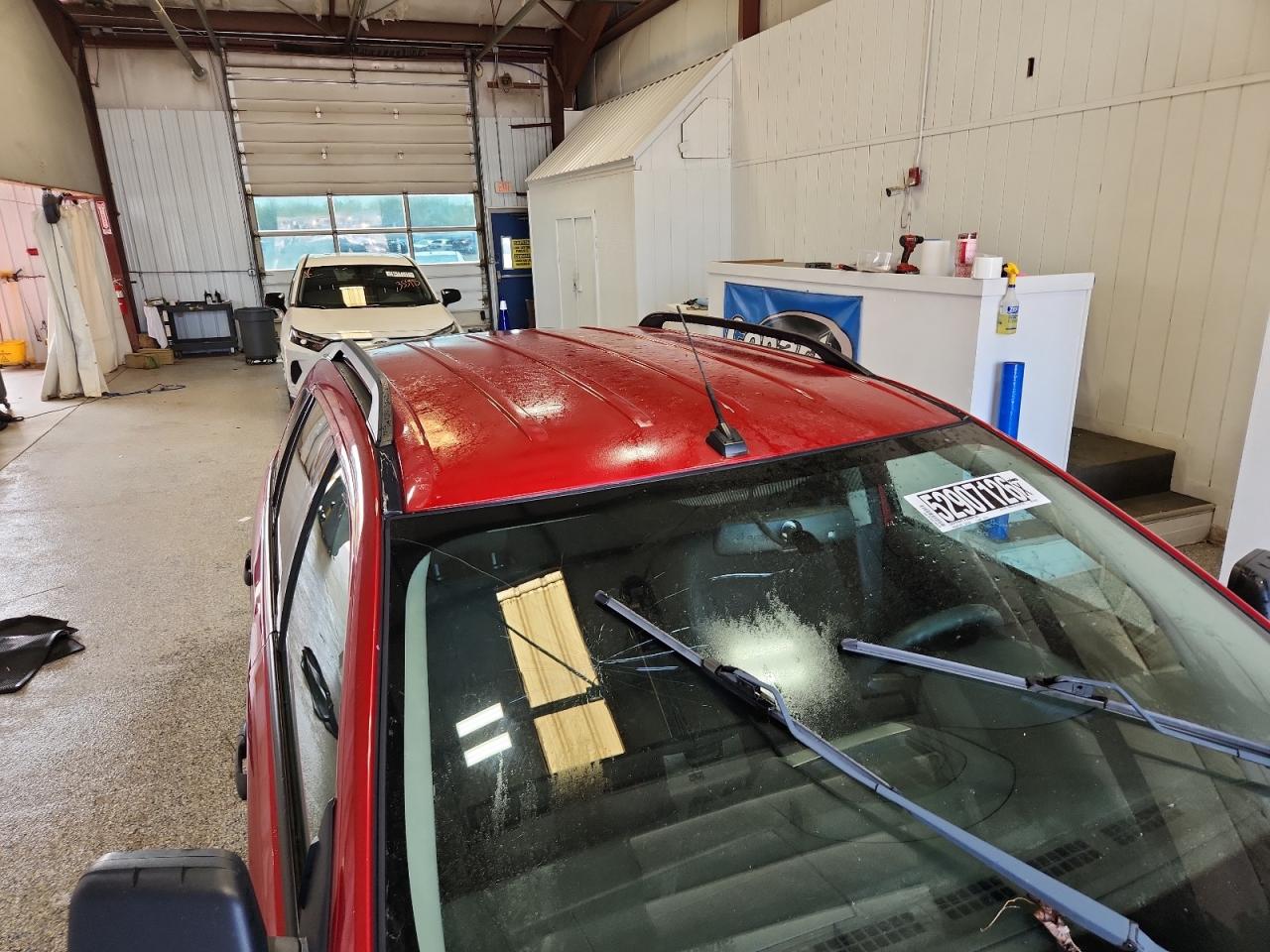 2010 Ford Edge Se Red vin: 2FMDK3GC6ABB35122 Damage: Windshield, Broken, Replacement Required