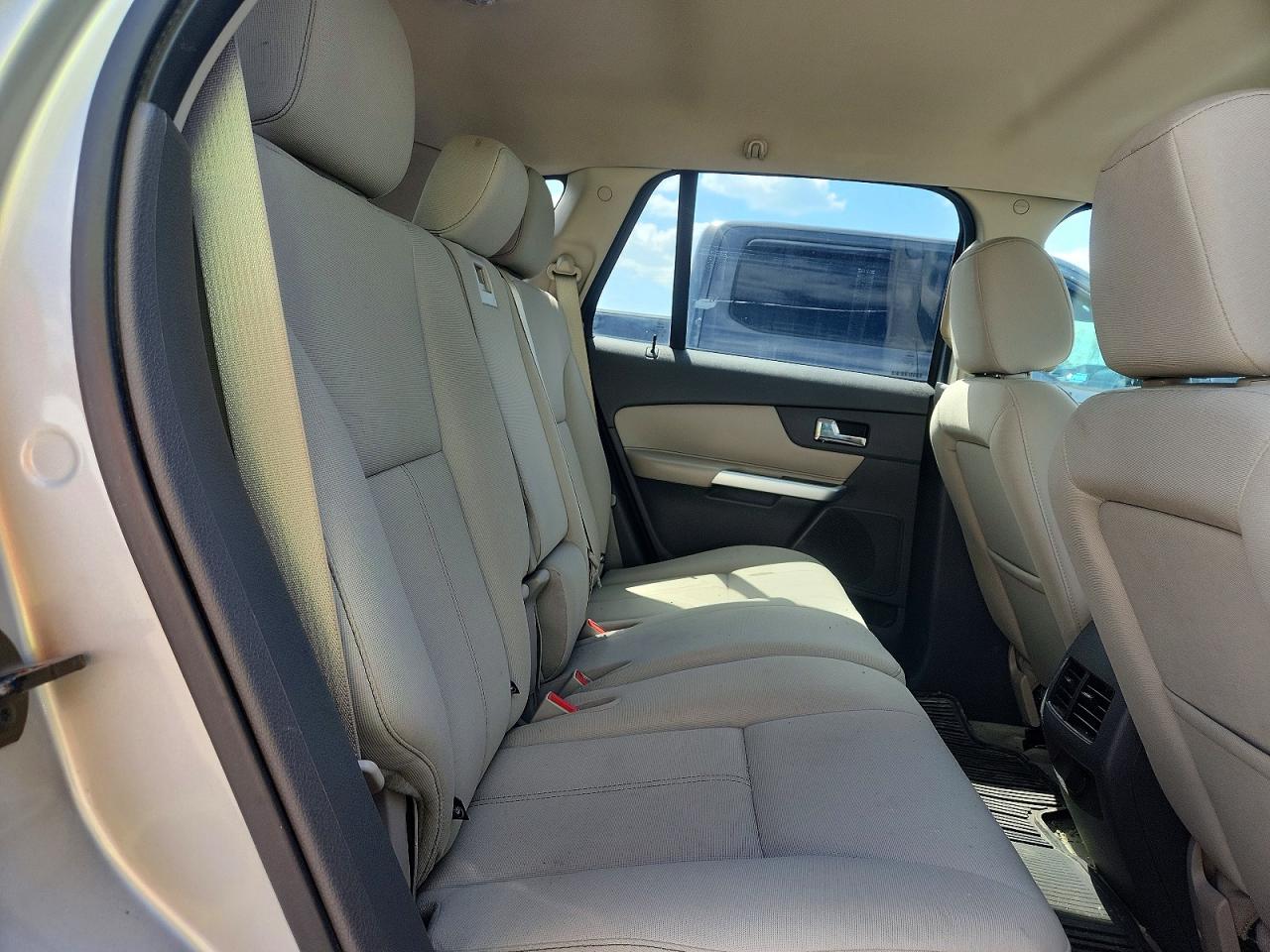 2012 Ford Edge Se Silver vin: 2FMDK3GC8CBA18953