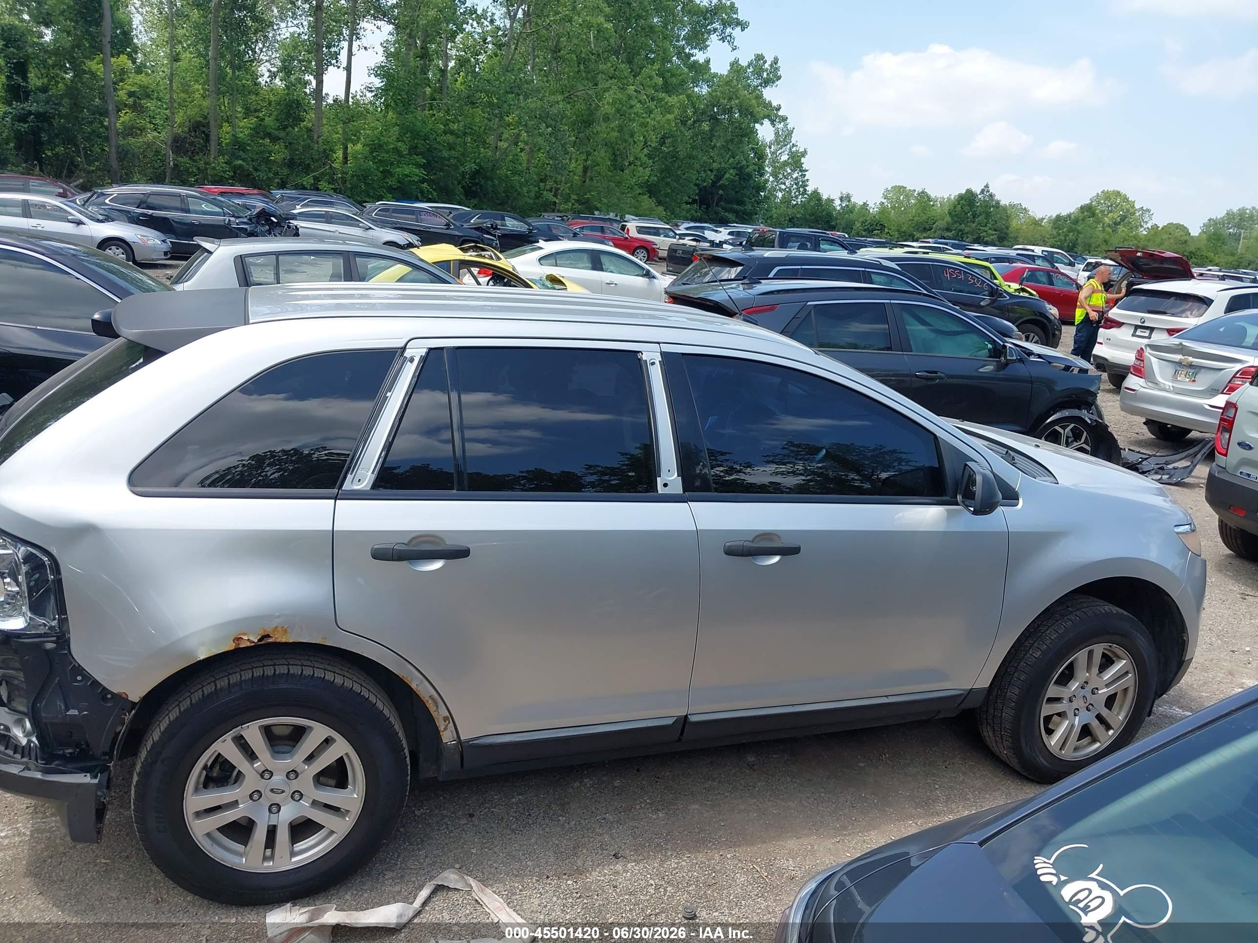 2011 Ford Edge Se Silver vin: 2FMDK3GCXBBB17790