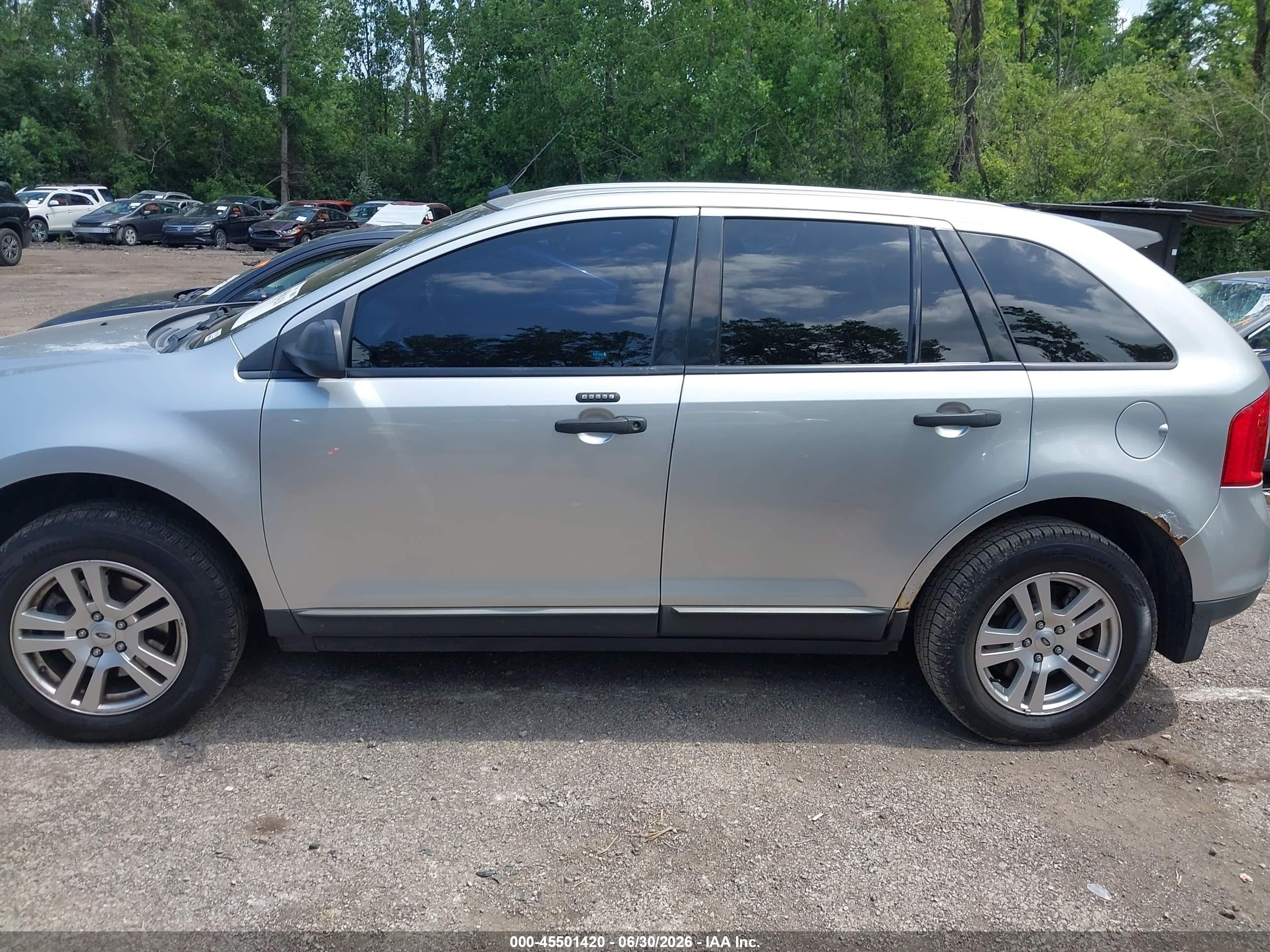 2011 Ford Edge Se Silver vin: 2FMDK3GCXBBB17790